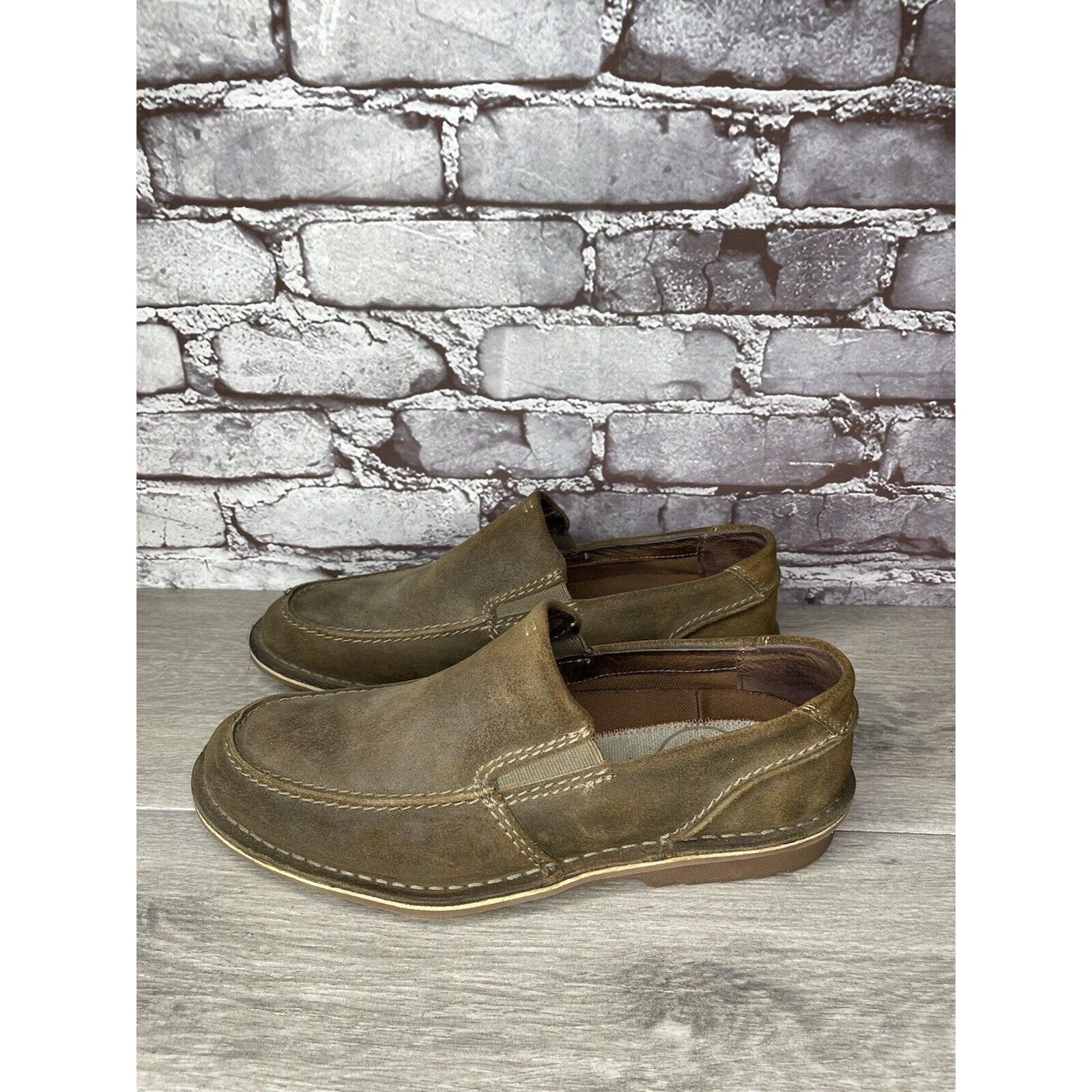 Clarks Clarks Est. 1825 Brown Suede Leather Slip On Loafers Shoes M Size US 9.5 / EU 42-43 - 1 Thumbnail