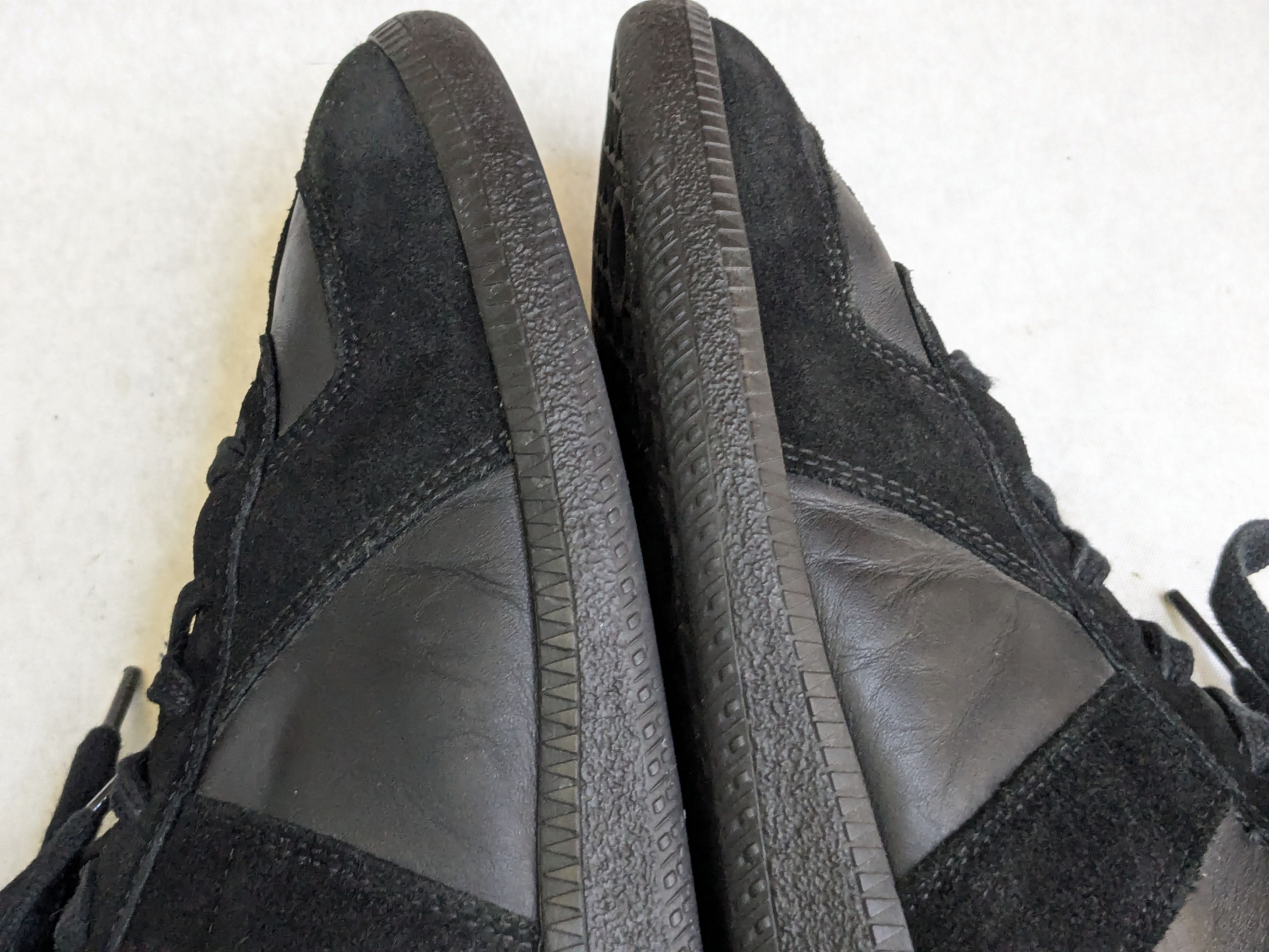 Maison Margiela Maison Margiela GAT Replica Black 9.5 42.5 Low Tops Size US 9.5 / EU 42-43 - 11 Thumbnail