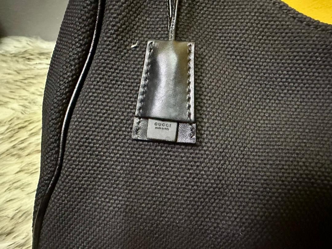 Gucci Authentic Gucci Canvas Wooden Handle Hobo Bag Size ONE SIZE - 9 Thumbnail