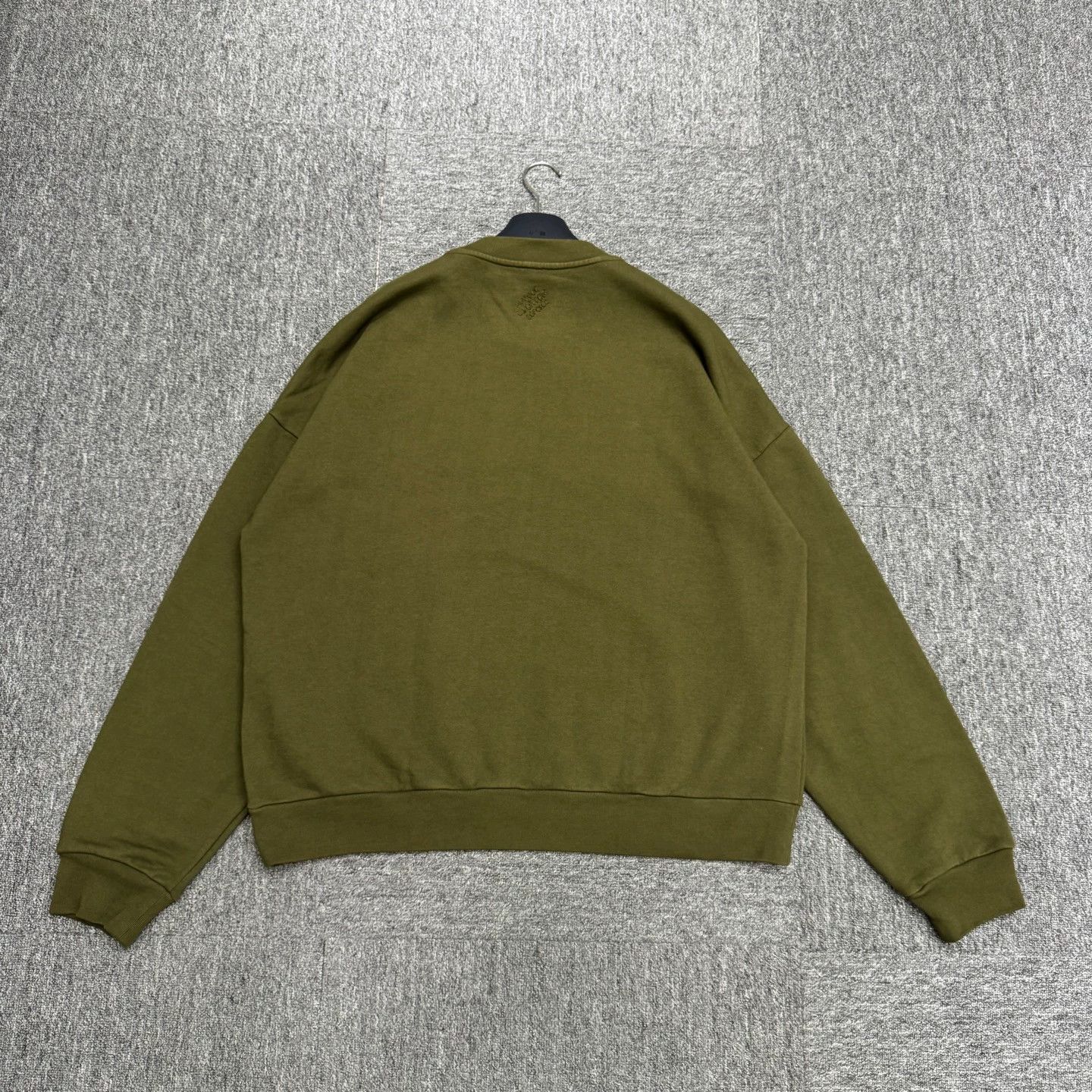 Louis Vuitton LV Pharrell Rivet Letter Sweatshirt XL Size US XL / EU 56 / 4 - 5 Thumbnail
