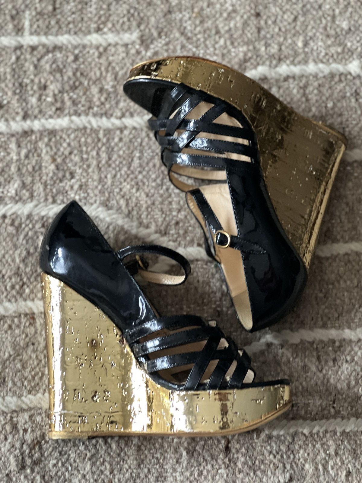 Yves Saint Laurent Yves Saint Laurent Black Leather Straps Gold Cork Wedge Size US 7 / IT 37 - 3 Thumbnail