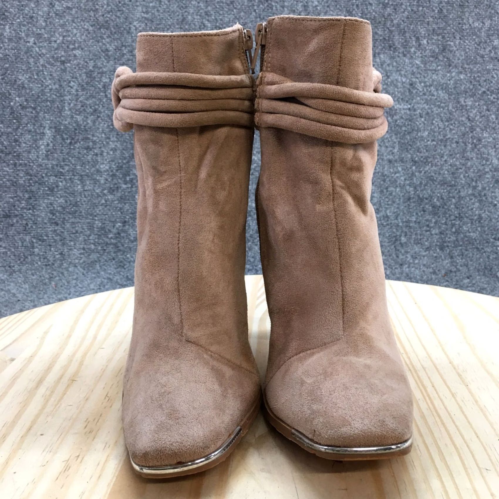Vintage YOKI Boots Womens 7 Quincy Knotrope Side Zip Heels Ankle Suede Brown Fabric Boots Size US 7 / IT 37 - 6 Thumbnail