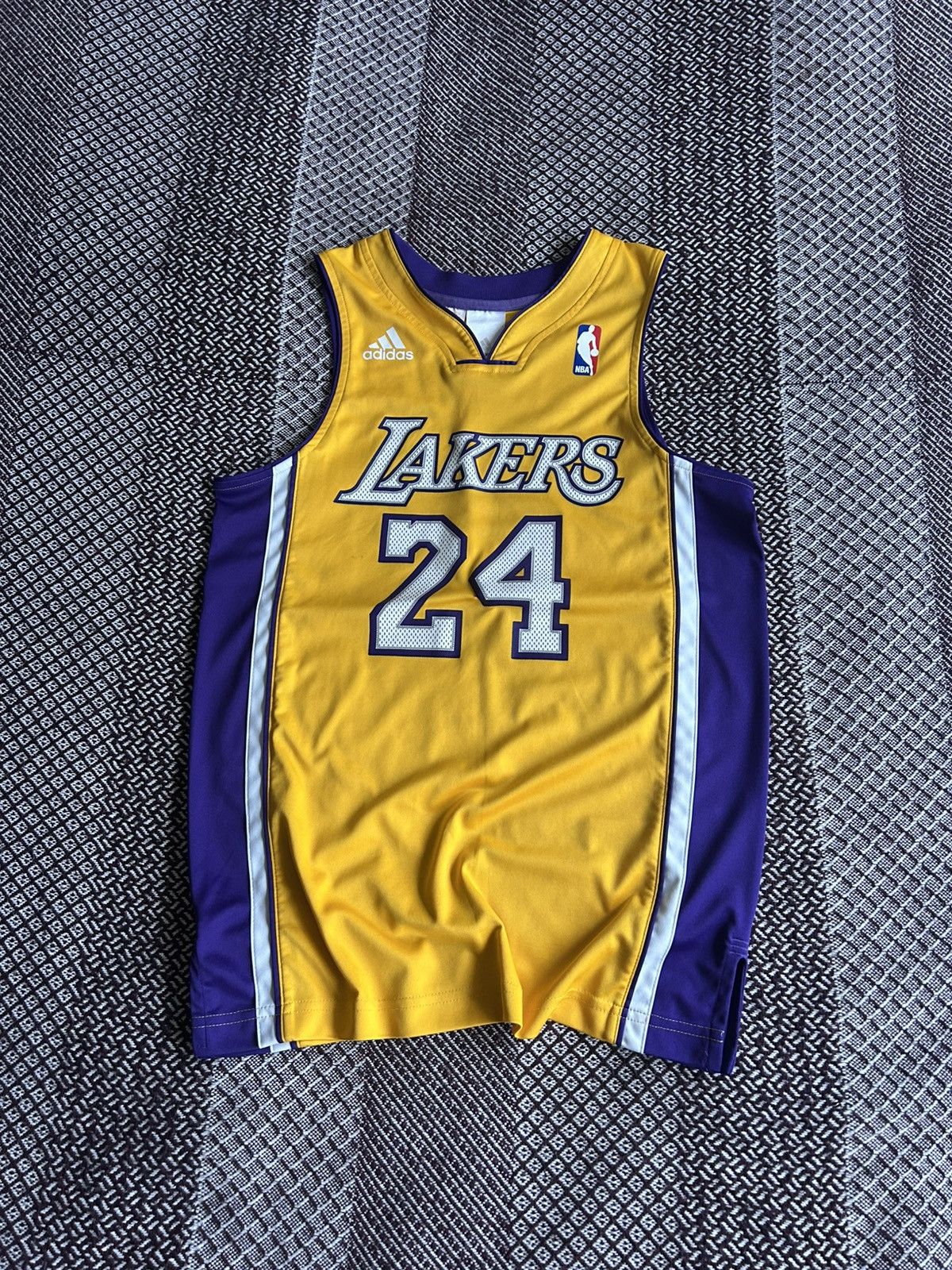 Adidas Adidas Lakers 24 NBA Bryant Jersey & Shorts Sportswear Kids Size US XS / EU 42 / 0 - 7 Thumbnail