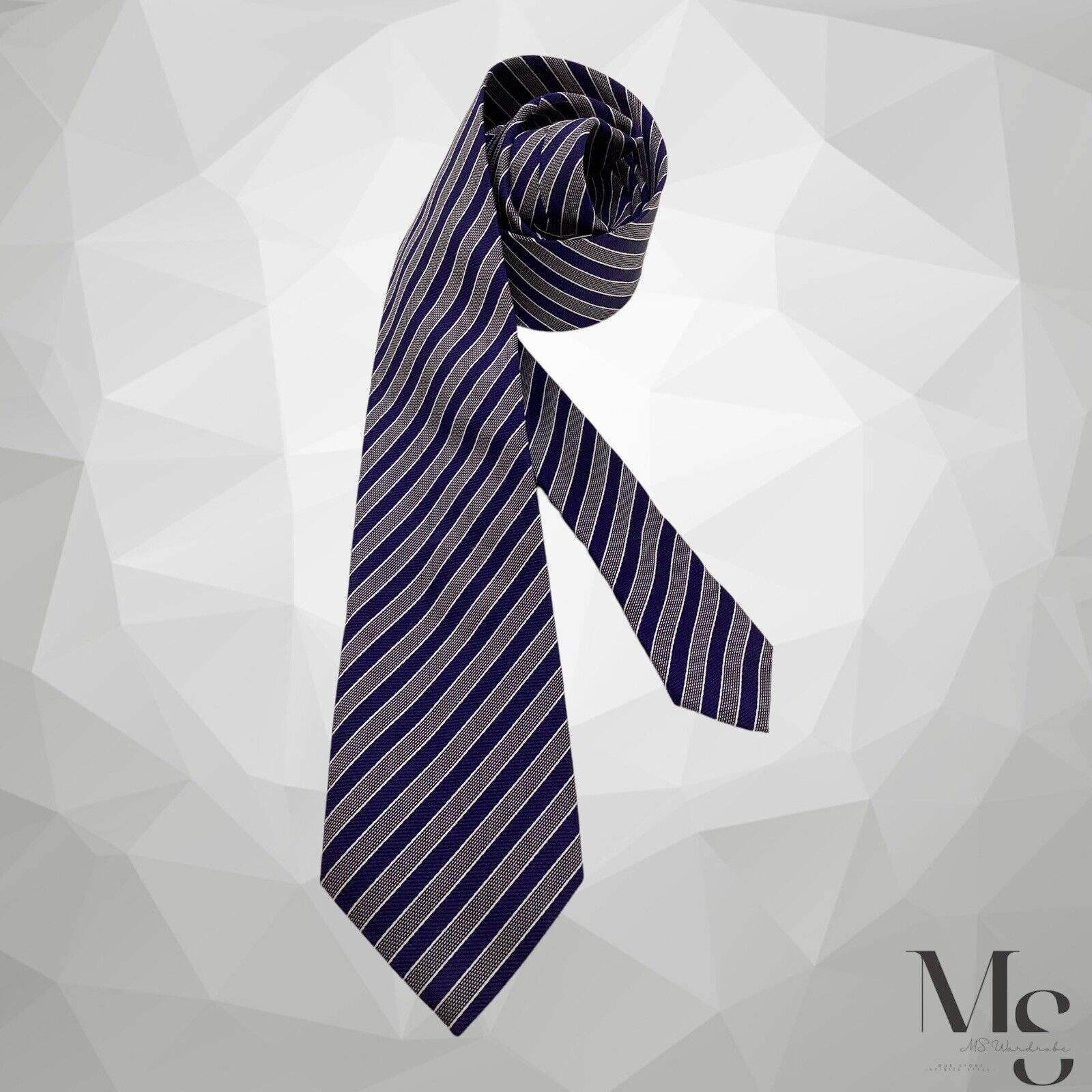 Giorgio Armani GIORGIO ARMANI Blue Gray Striped Luxury Silk Tie Italy Size ONE SIZE - 1 Thumbnail