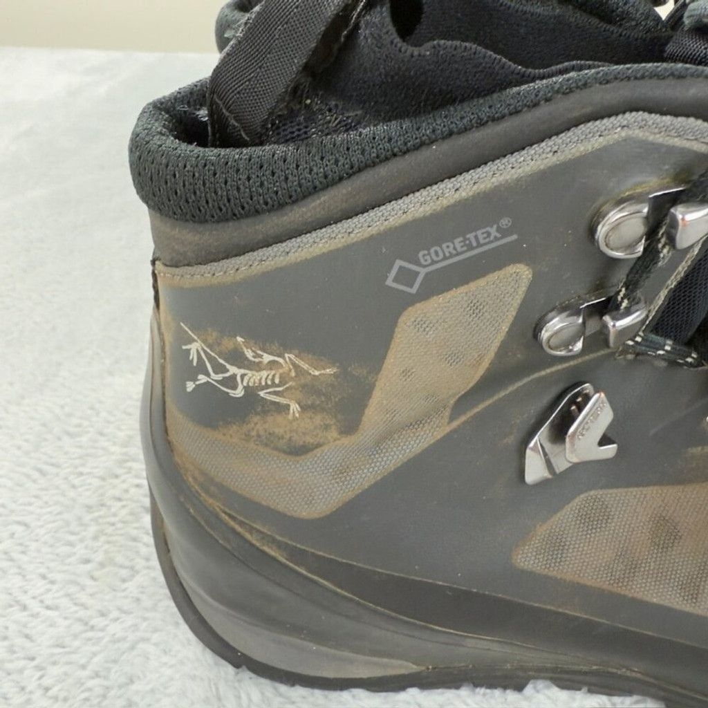 Arc'teryx Arc'teryx Men's Size 8 US/7.5 UK/41 EU Black Hiking Boots Size US 8 / EU 41 - 7 Thumbnail