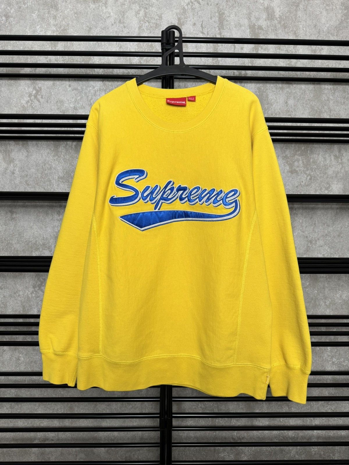 Supreme Rare Supreme Sweatshirt Size US L / EU 52-54 / 3 - 1 Thumbnail