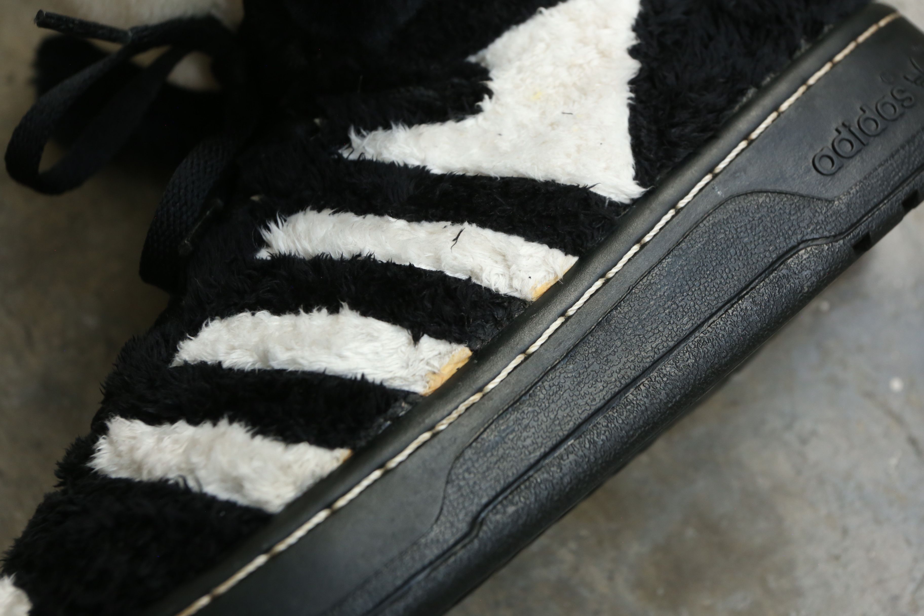 Adidas × Jeremy Scott Adidas - Jeremy Scott - F/W 11 - Panda Bear Sneakers Size US 9.5 / EU 42-43 - 14 Thumbnail