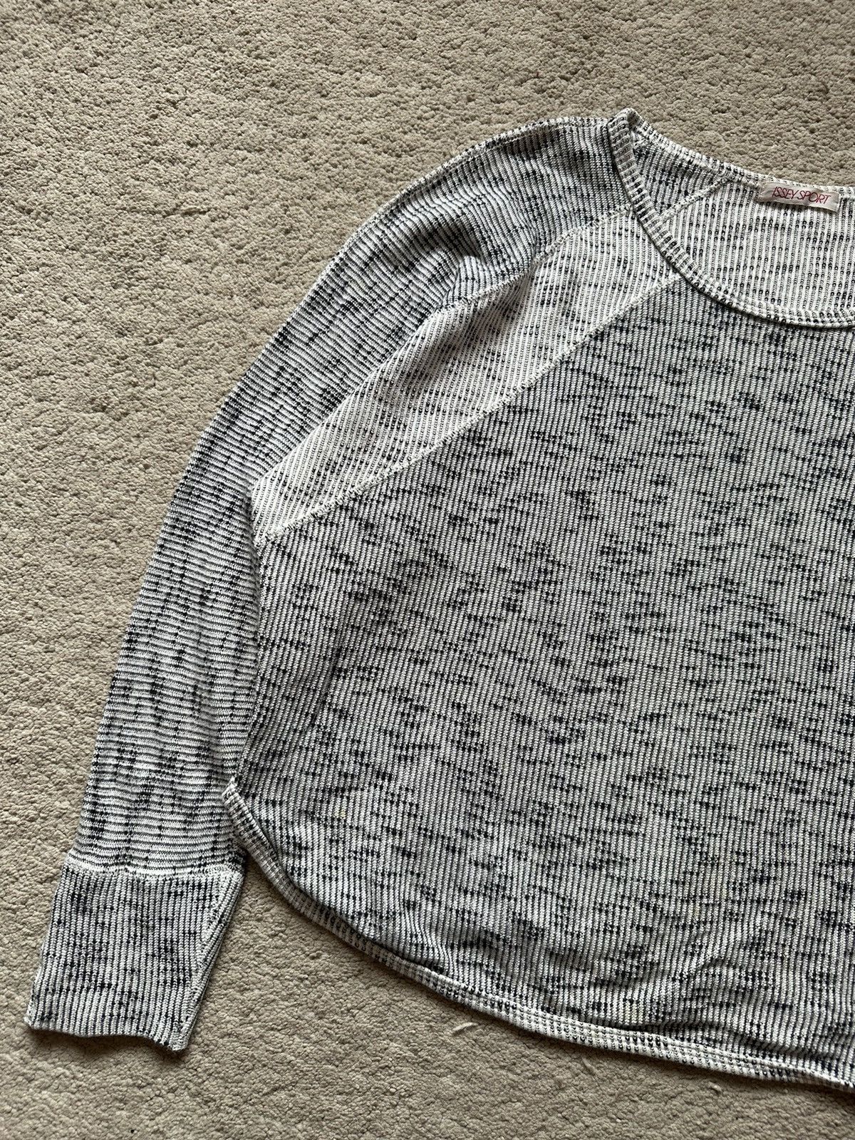 Issey Miyake 1990s ISSEY MIYAKE Sport Cropped Boxy Knitted Sweater Size US M / EU 48-50 / 2 - 5 Thumbnail