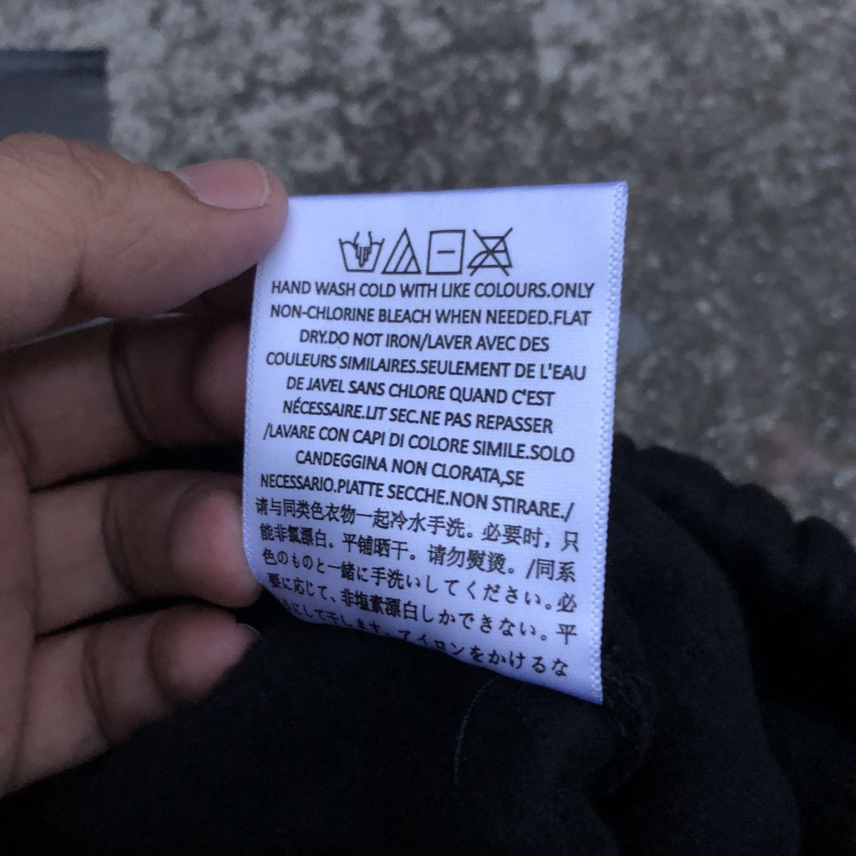Essentials × Fear of God Essentials Fear of God Shorts Size US 34 / EU 50 - 7 Thumbnail