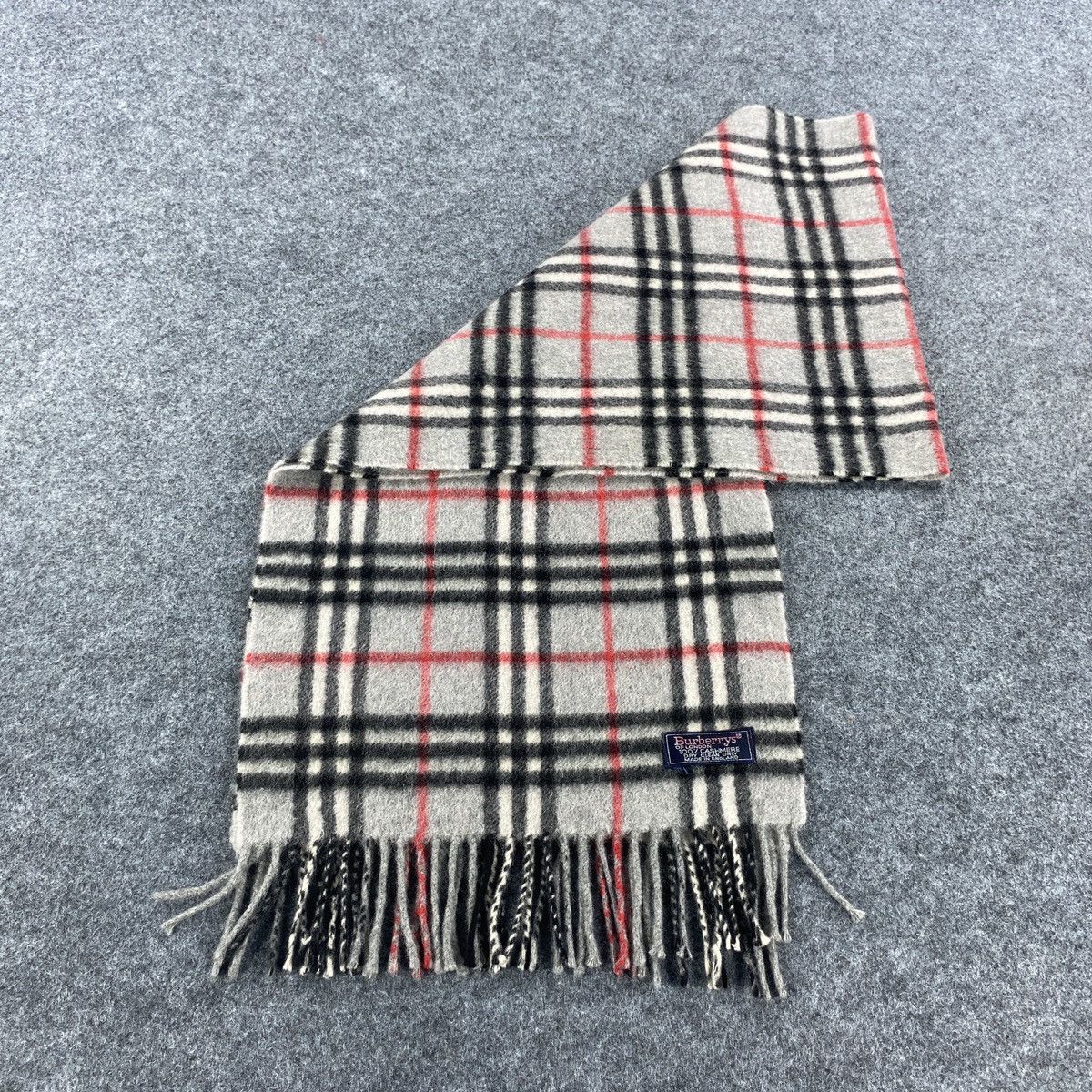 Burberry × Vintage Burberrys Scarf # Muffler # Neckwear # D675 Size ONE SIZE - 7 Thumbnail