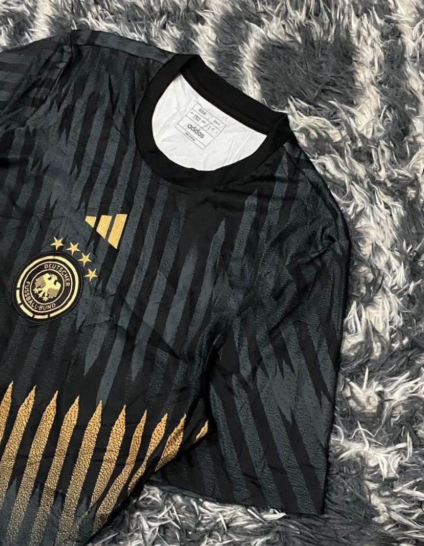Adidas Germany fc pre match jersey adidas 2022-2023 Size US M / EU 48-50 / 2 - 3 Thumbnail