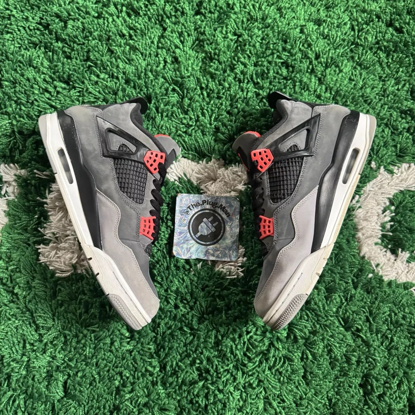 Jordan Brand Jordan 4 Retro Mid Infrared Size US 9.5 / EU 42-43 - 2 Thumbnail