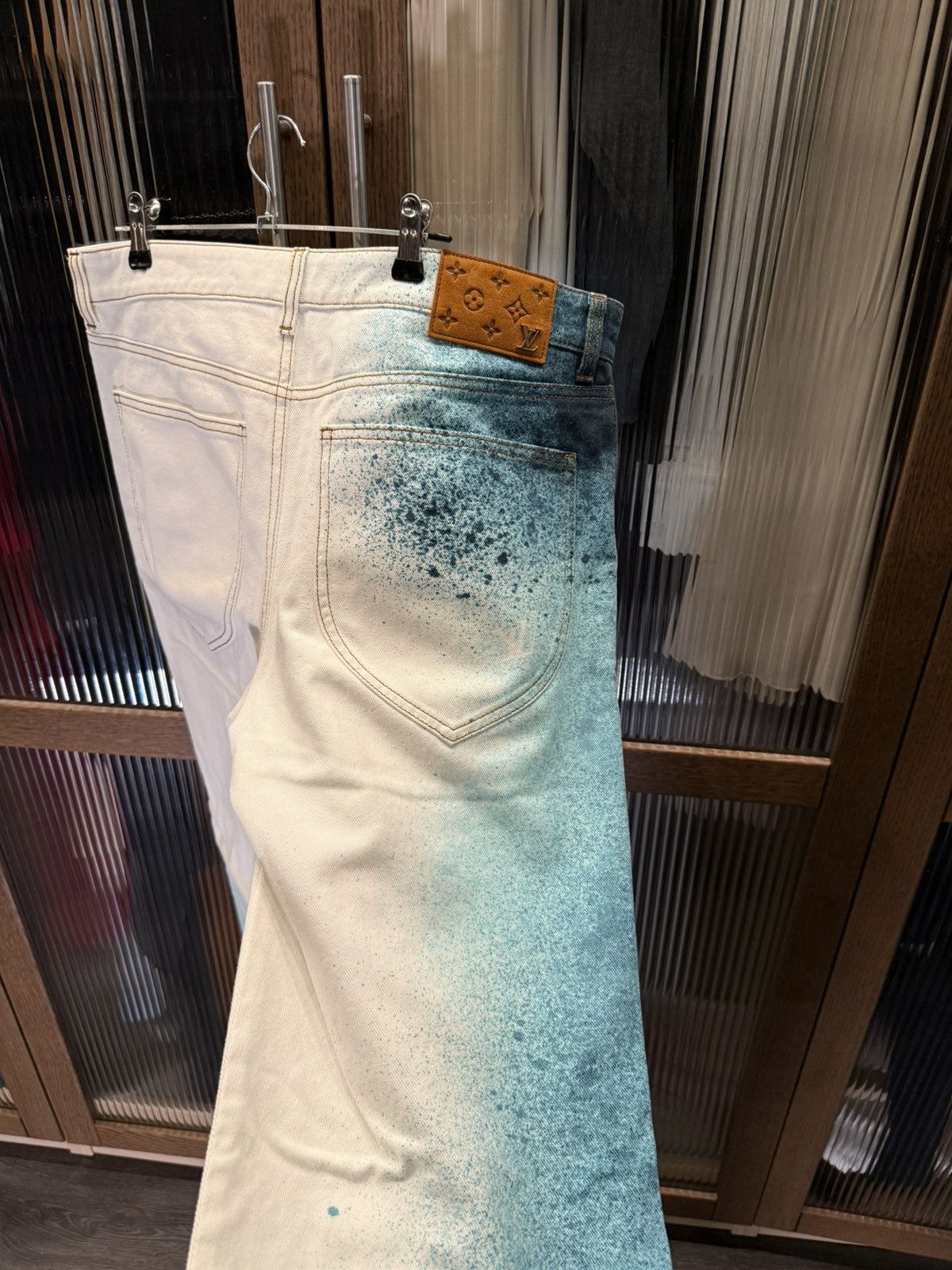 Louis Vuitton Louis Vuitton x Virgil Abloh spray pants size 32 Size US 32 / EU 48 - 8 Thumbnail