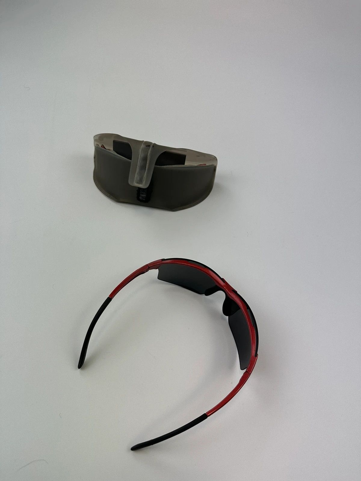 Prada Prada Sport 00’s Red & Black Sunglasses Size ONE SIZE - 8 Thumbnail