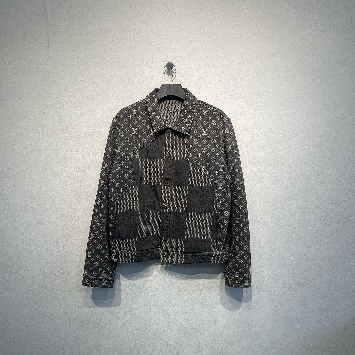 Louis Vuitton Louis Vuitton x Nigo Monogram Patchwork Jacket Size XL Size US XL / EU 56 / 4 - 1 Thumbnail