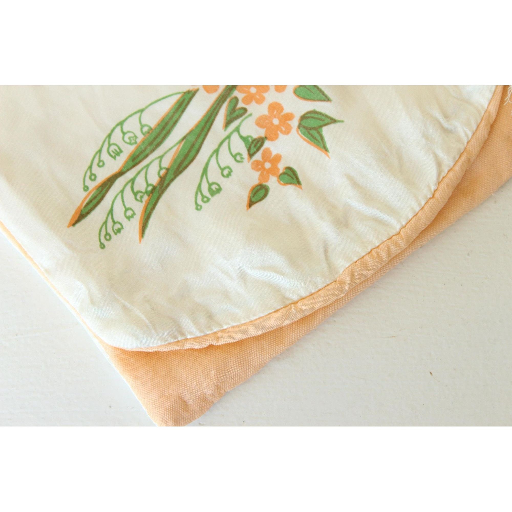 Vintage Vintage 1940s 1950s Stockings Bag, Peach and White Silk and Size ONE SIZE - 3 Thumbnail