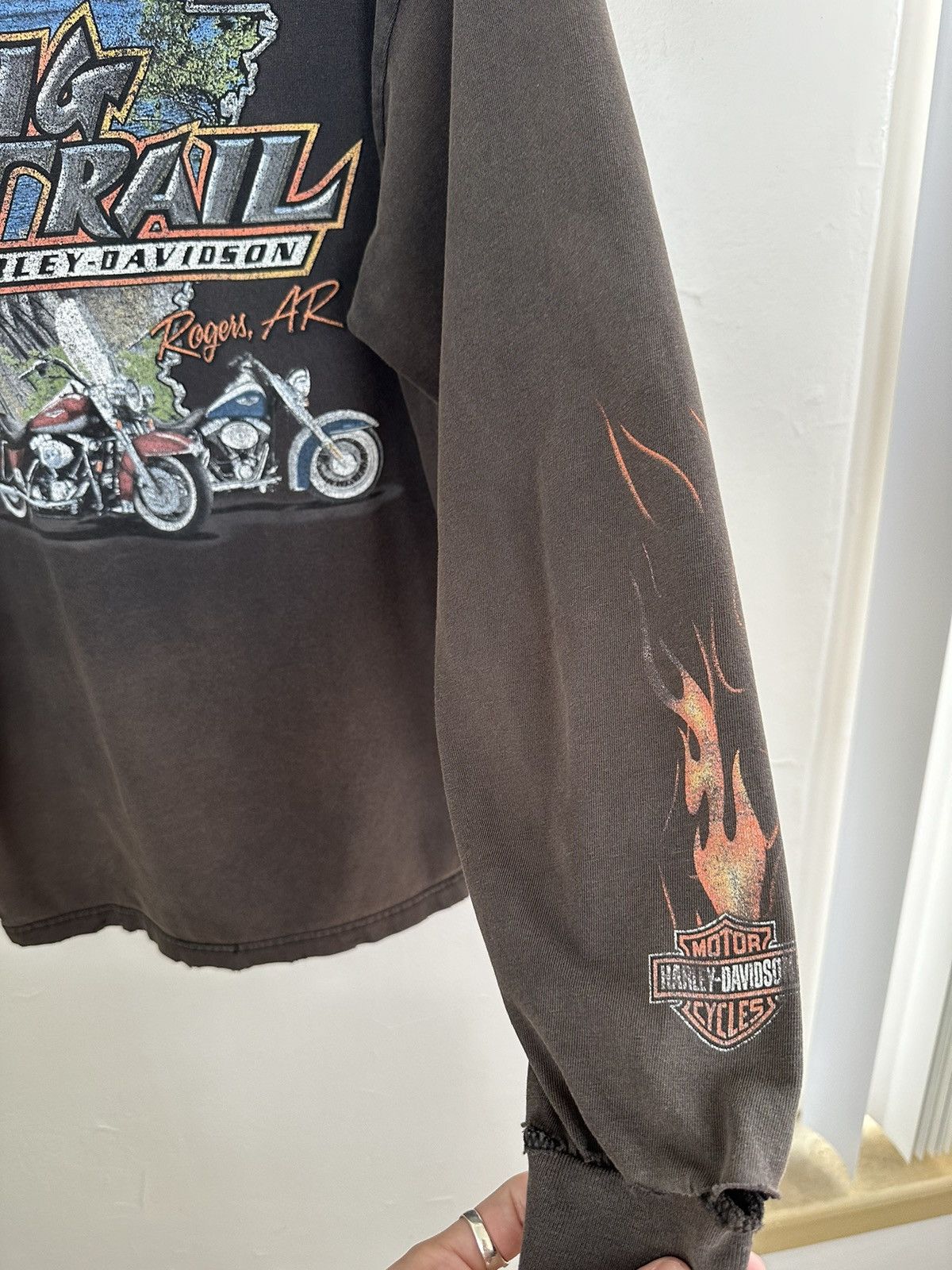 Harley Davidson (L) THRASHED & FADED Flames Black Harley Davidson Longsleeve Size US L / EU 52-54 / 3 - 15 Thumbnail