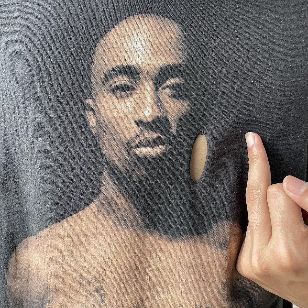 Rap Tees Vintage Y2K Tupac Shakur Tee Shirt Size US L / EU 52-54 / 3 - 8 Thumbnail