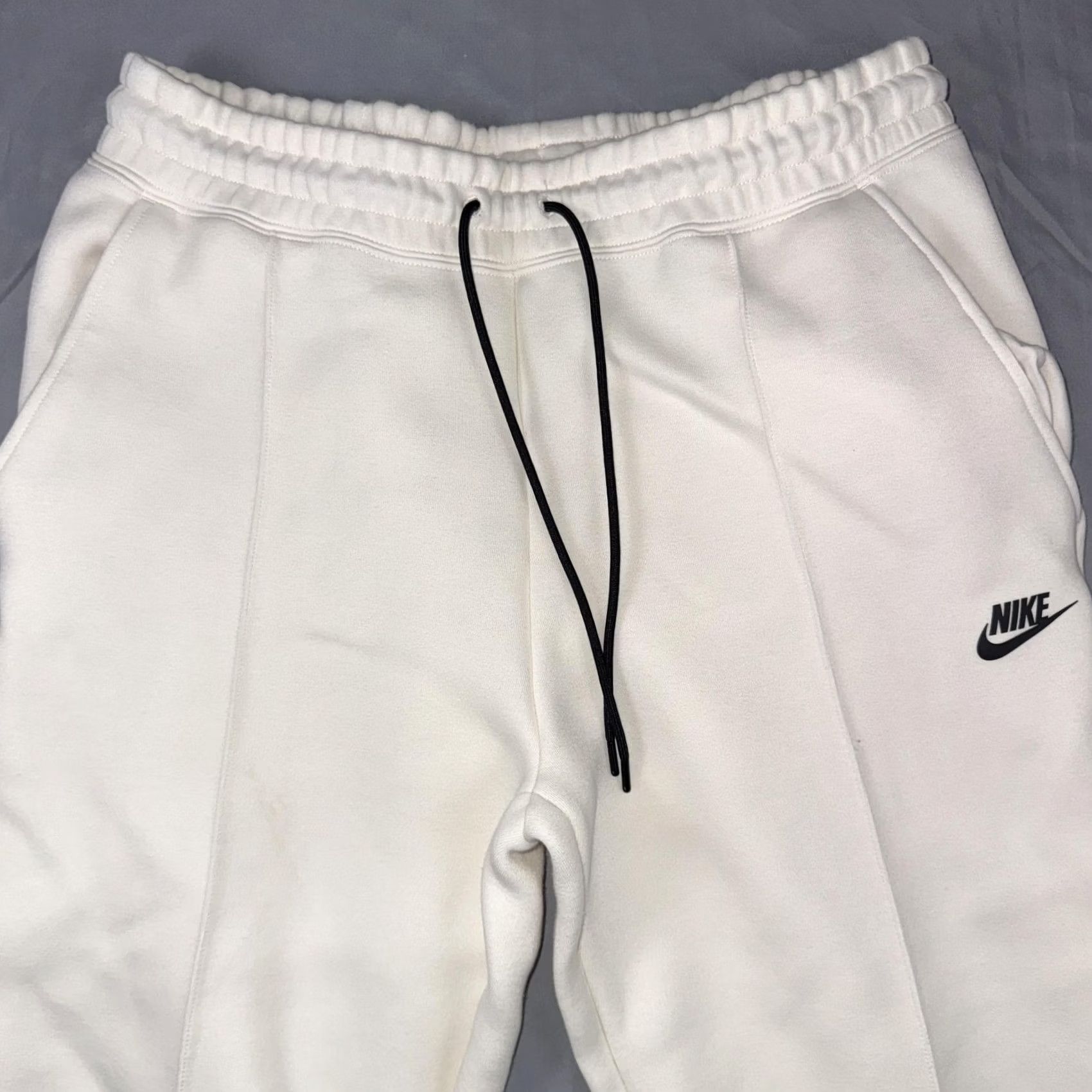 Nike Nike Fleece Tech Pants Men’s L White Jogger Slim Pockets Zip Nike Swoosh Logo 29in Inseam Winter Gym & Training Size US 33 - 3 Thumbnail
