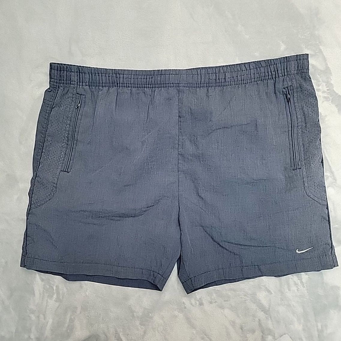Nike Nike Shorts Mens 2XL Blue Running Athletic Zip Pocket Lightweight Gym READ Size US 39 - 5 Thumbnail