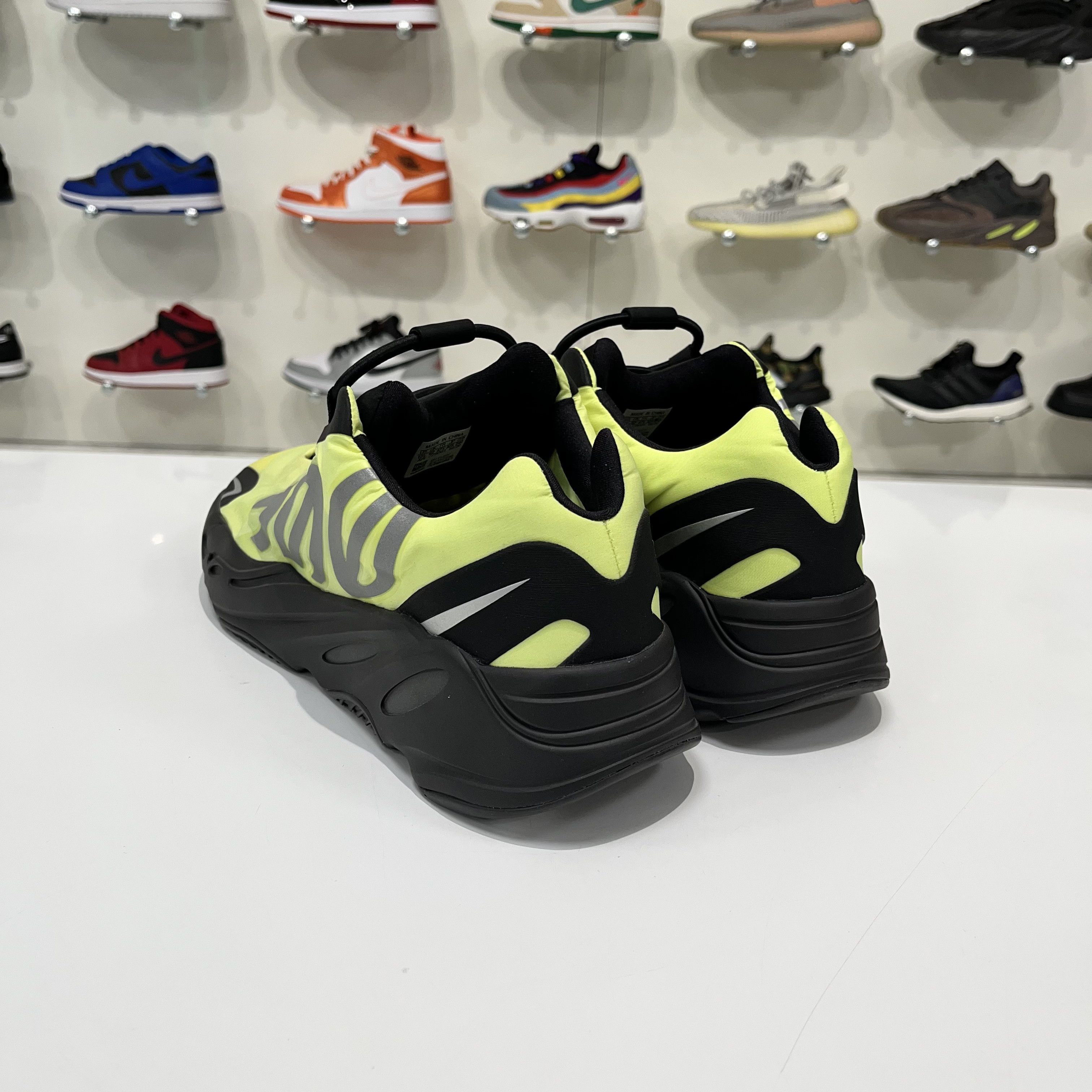 Adidas Adidas Yeezy Boost 700 Mnvn Phosphor Size US 12.5 / EU 45-46 - 4 Thumbnail