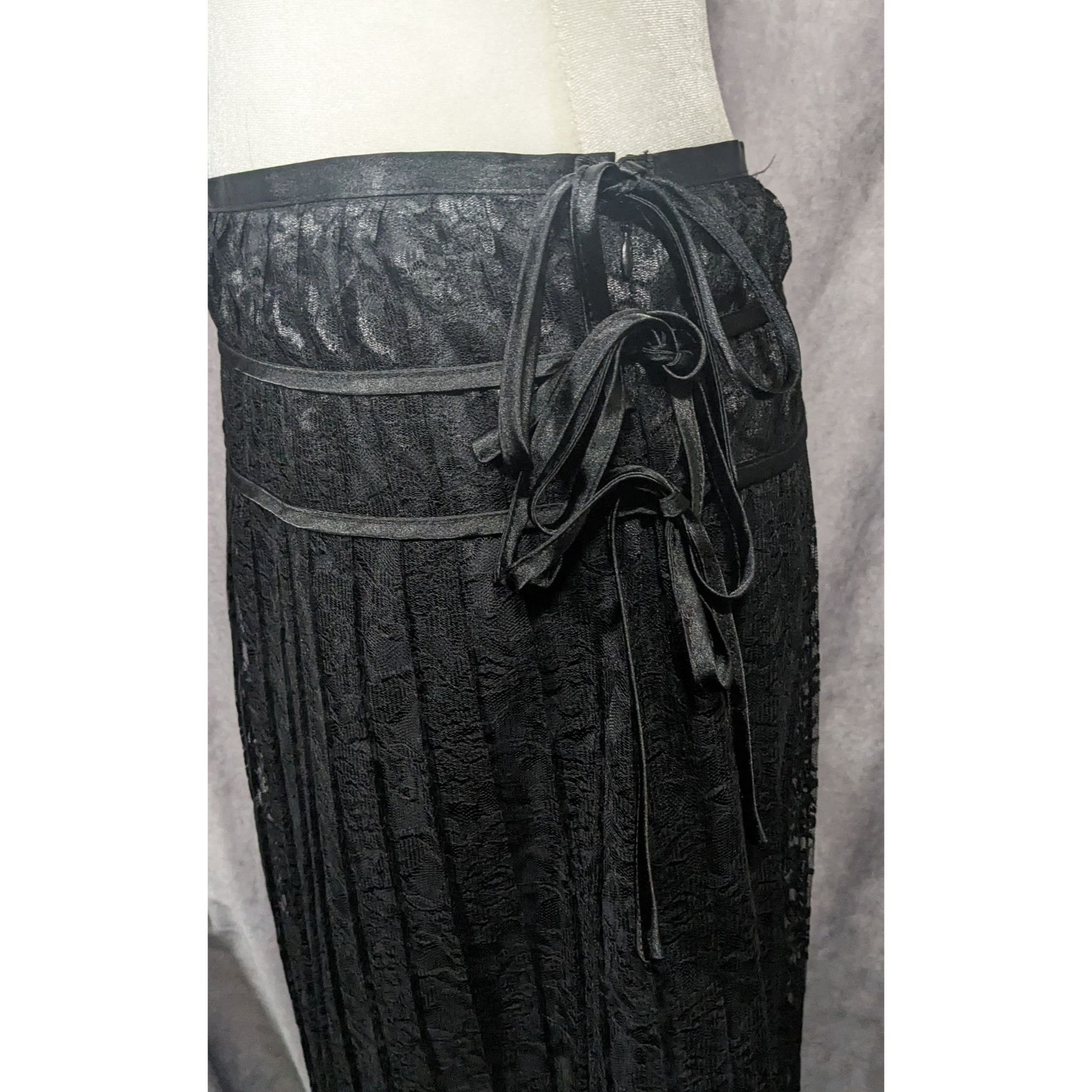 Other Apostrophe Gothic Lace Pleated Side Tie Formal Skirt Size 10 Size 32" / US 10 / IT 46 - 9 Thumbnail