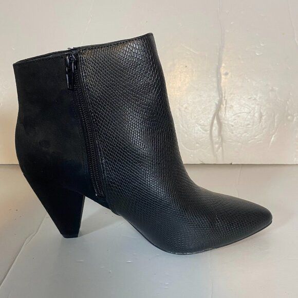 Other LifeStride Pointed Toe Black Snakeskin Ankle Boots Sz 7W Size US 7 / IT 37 - 10 Thumbnail