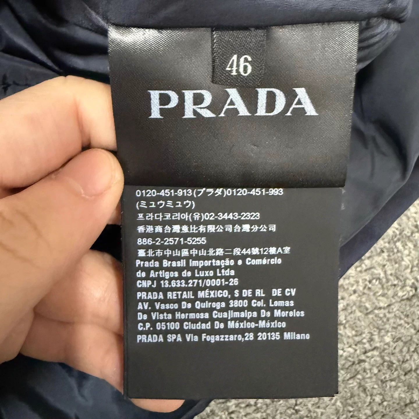 Prada Prada Navy Nylon Puffer Jacket 46 Mint Size US S / EU 44-46 / 1 - 4 Thumbnail