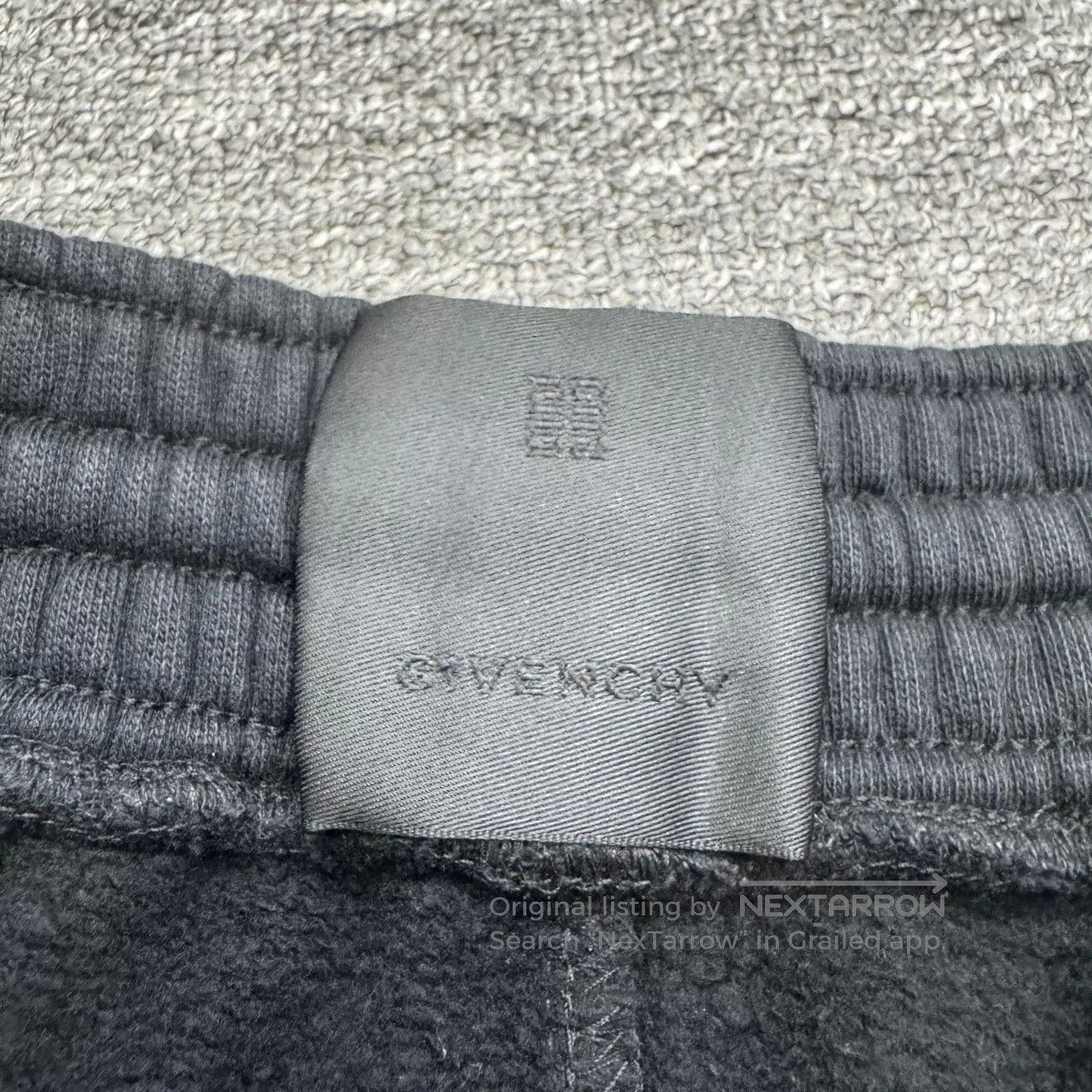 Givenchy Givenchy Chain Decor Print Shorts. Size US 36 / EU 52 - 2 Thumbnail