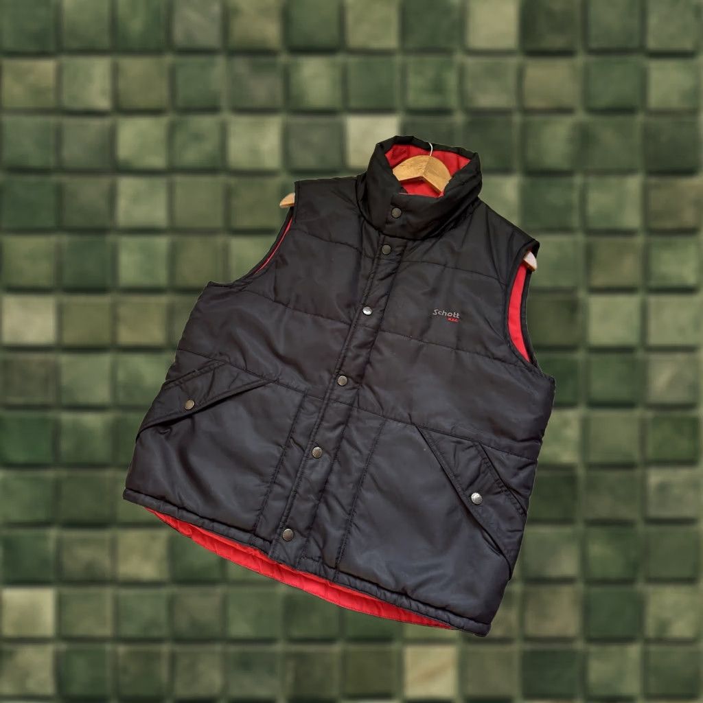 Schott VINTAGE Schott NYC Reversible Nylon Vest Gilet Black-Red Men’s Size S Vest Mens USA 90s Streetwear Y2k Pocket Zipper Quilted Logo Black Size US S / EU 44-46 / 1 - 1 Thumbnail