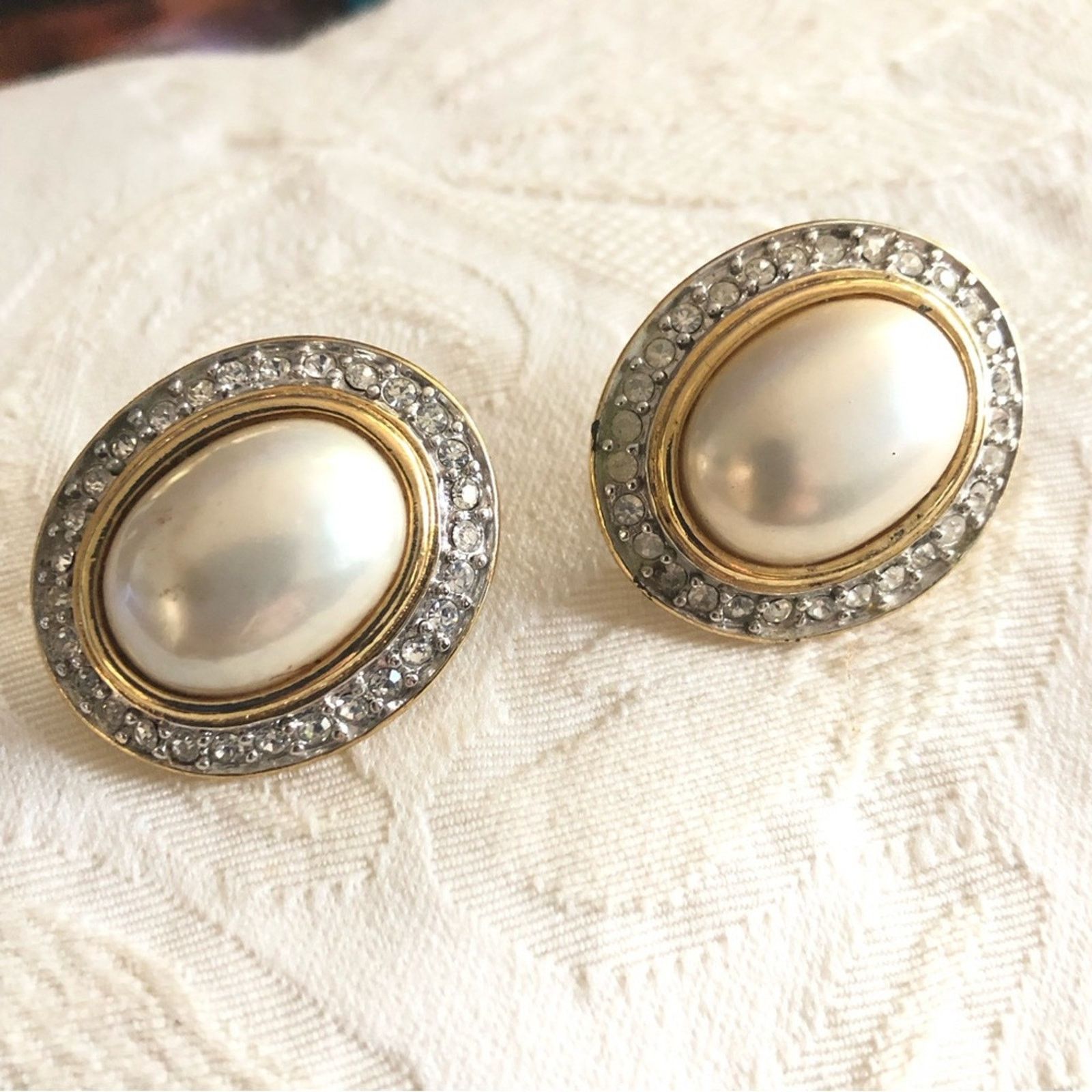 Vintage Vintage oval cream pearl halo pierced earrings Size ONE SIZE - 2 Thumbnail