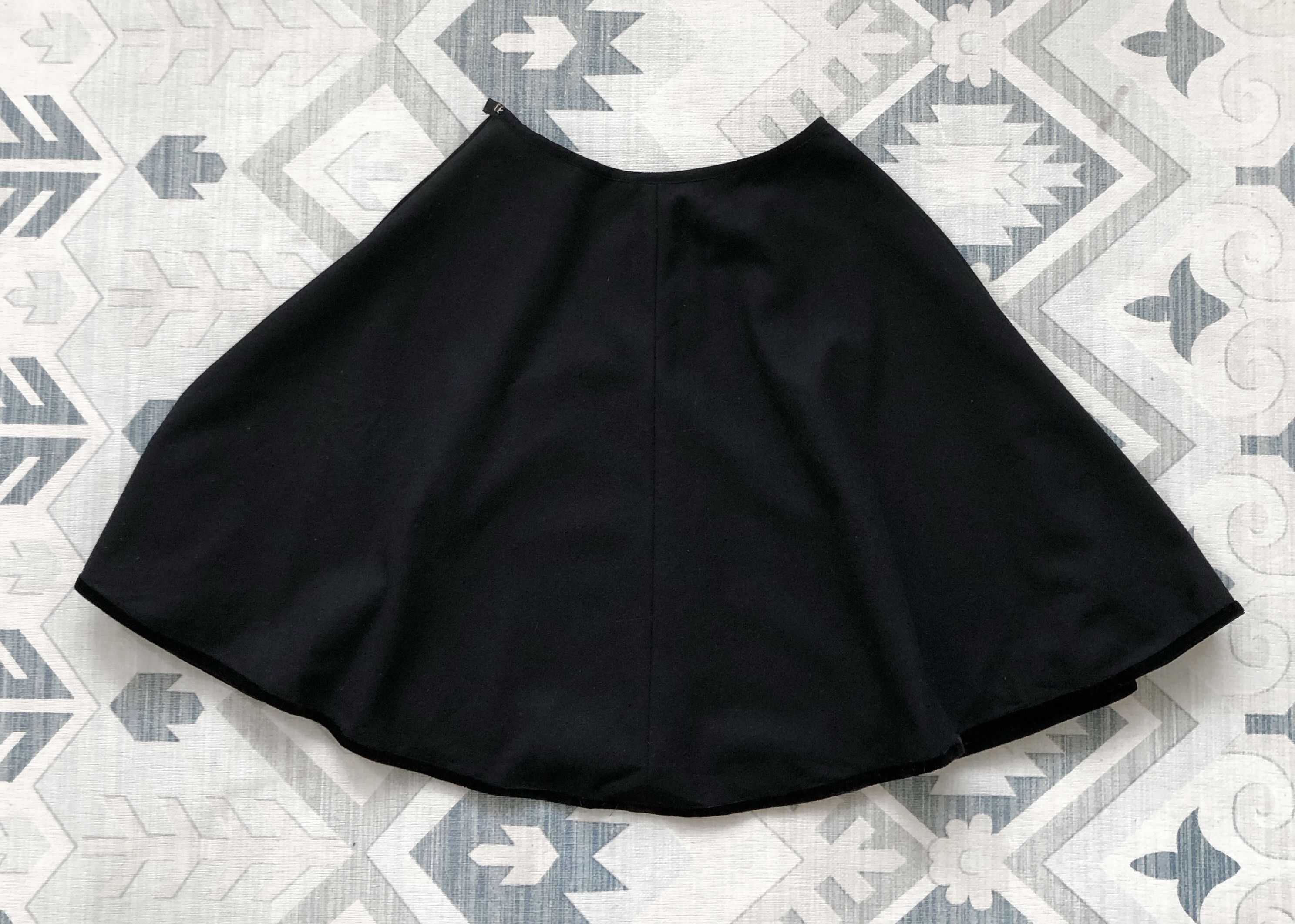 Comme des Garcons RARE🔥EARLY 90’S CDG HIGH WAIST WOOL/VELVET MIDI SKIRT Size 26" / US 2 / IT 38 - 3 Thumbnail