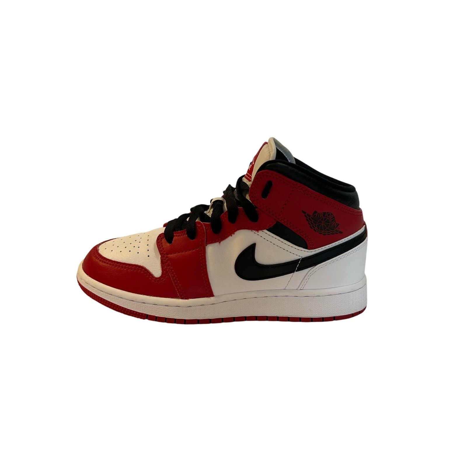 Jordan Brand Nike Air Jordan 1 Retro Mid OG Chicago Size 4.5y Size US 5 / EU 37 - 8 Thumbnail