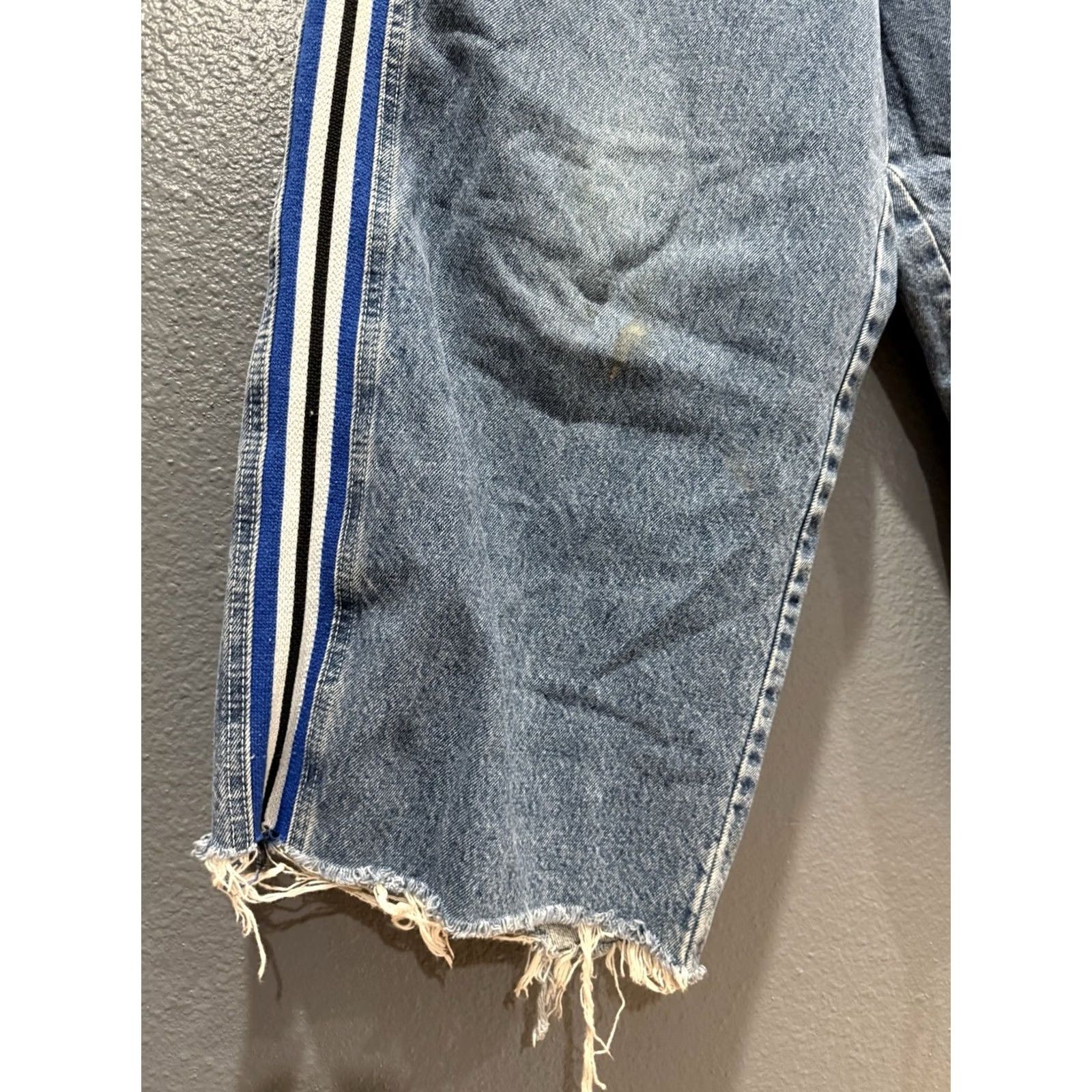 Vintage VINTAGE Menace 90s Baggy Wide-Leg Denim Jeans Distressed Sz 30 Mens Jeans Blue 30s Distressed Size US 30 / EU 46 - 7 Thumbnail