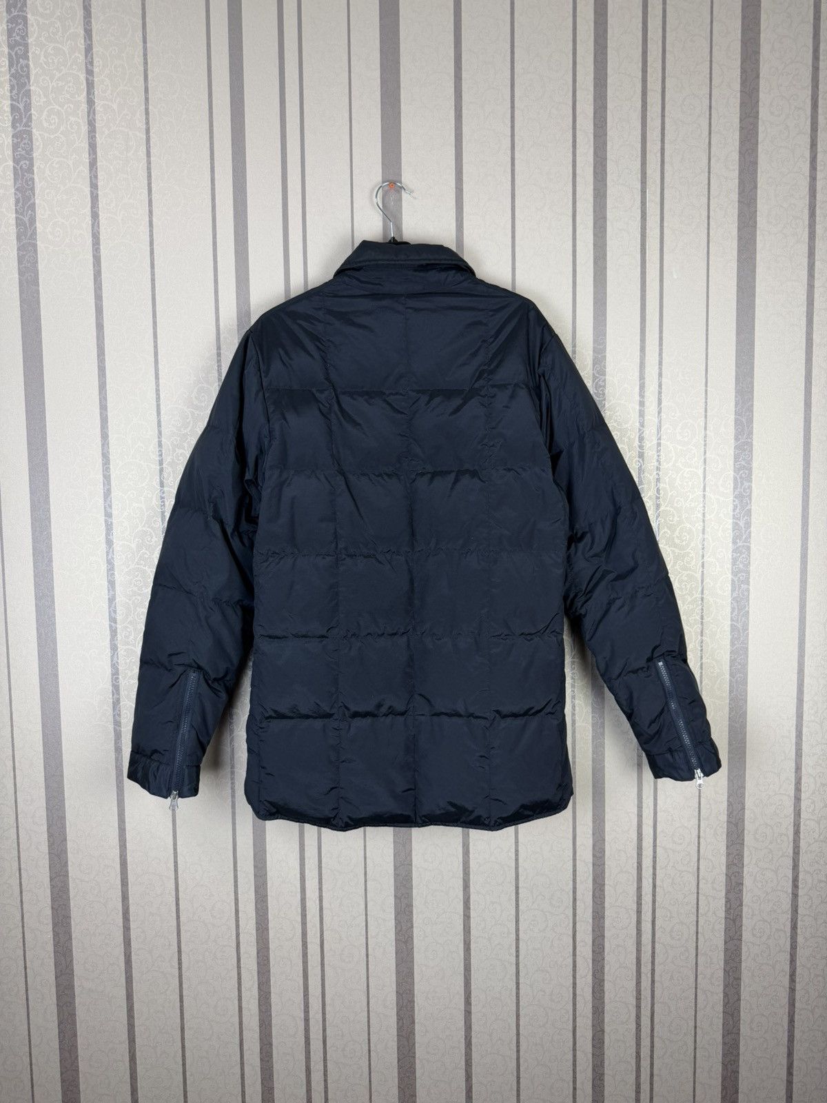 Armani Vintage Armani Jeans down jacket Size L Size US L / EU 52-54 / 3 - 9 Thumbnail