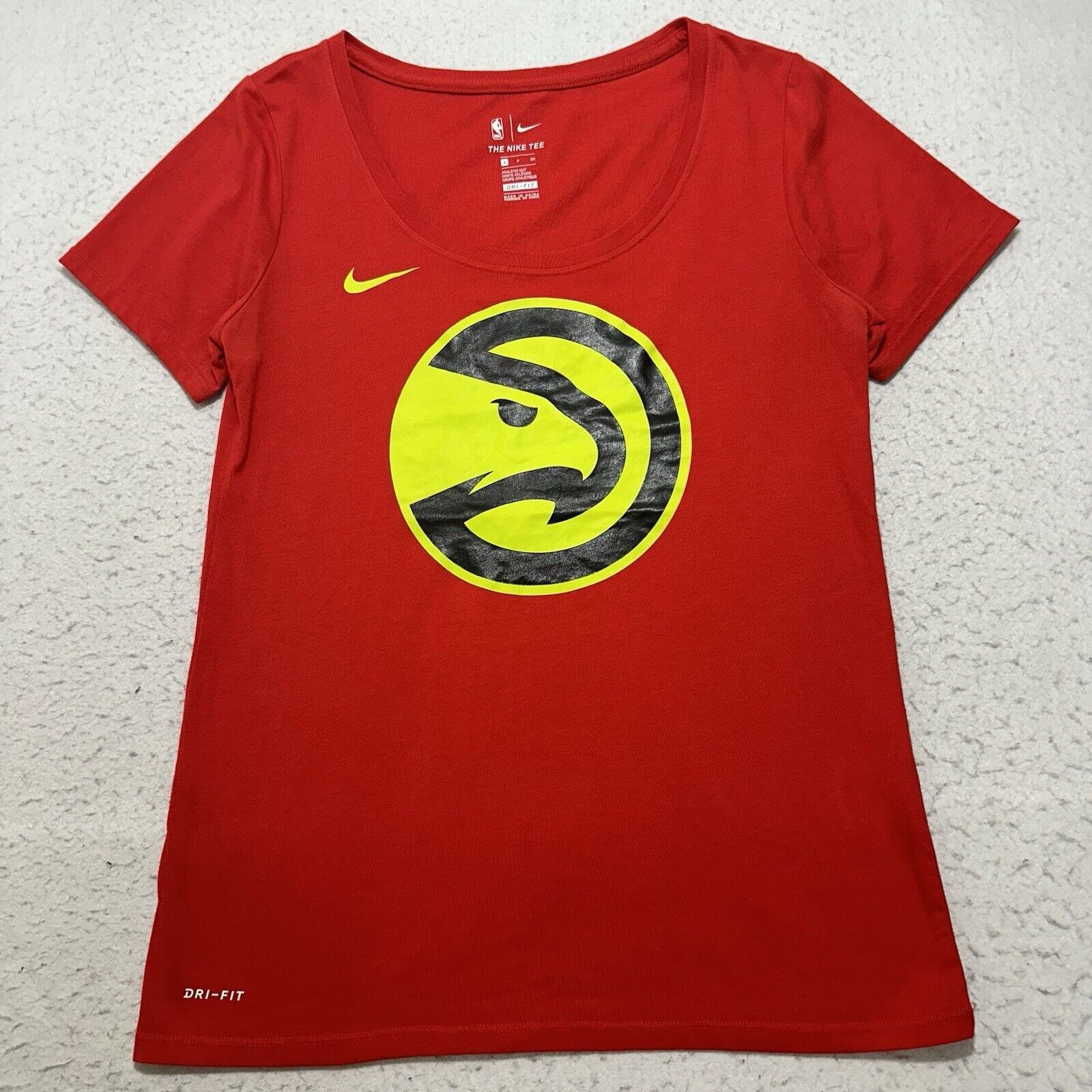 Nike Nike NBA Atlanta Hawks Small Red Scoop Neck Graphic T Shirt Size S / US 4 / IT 40 - 1 Thumbnail