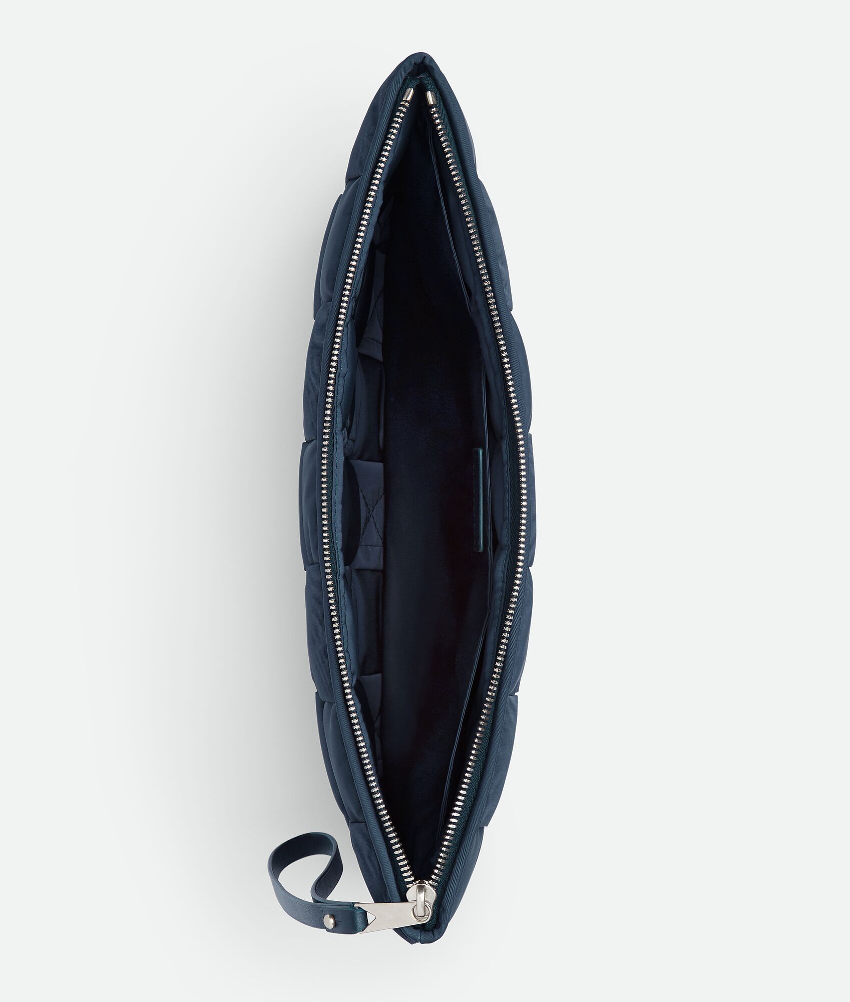 Bottega Veneta o1n1vont0625 Size: OS / Cassette Large Flat Pouch in Blue Size ONE SIZE - 2 Thumbnail