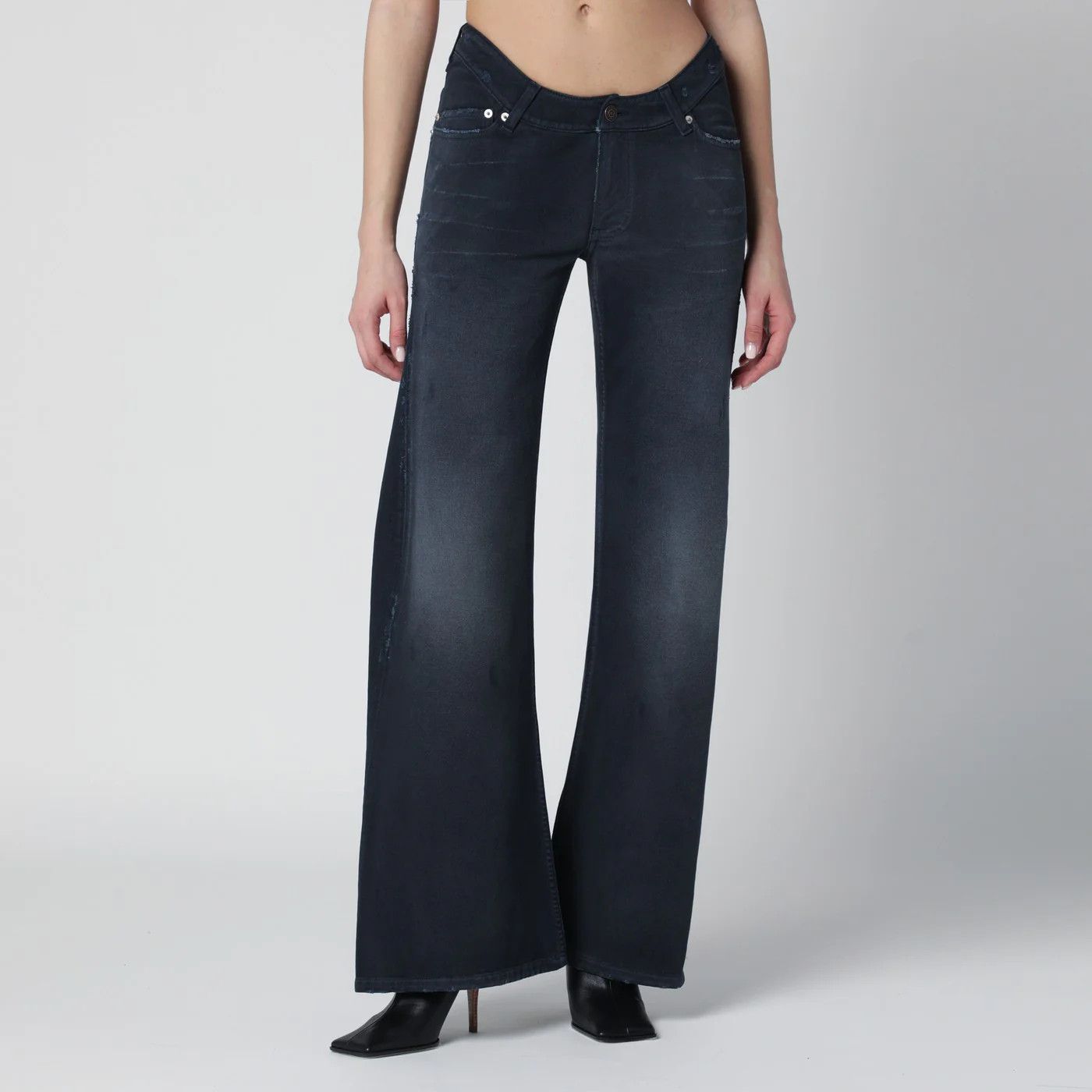 Balenciaga o1d2blof0426 Jeans in Navy Blue Size 30" / US 8 / IT 44 - 2 Thumbnail