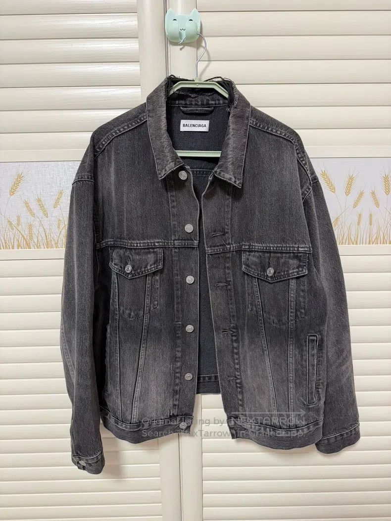 Balenciaga Balenciaga Brand logo denim jacket Size XS / US 0-2 / IT 36-38 - 1 Thumbnail