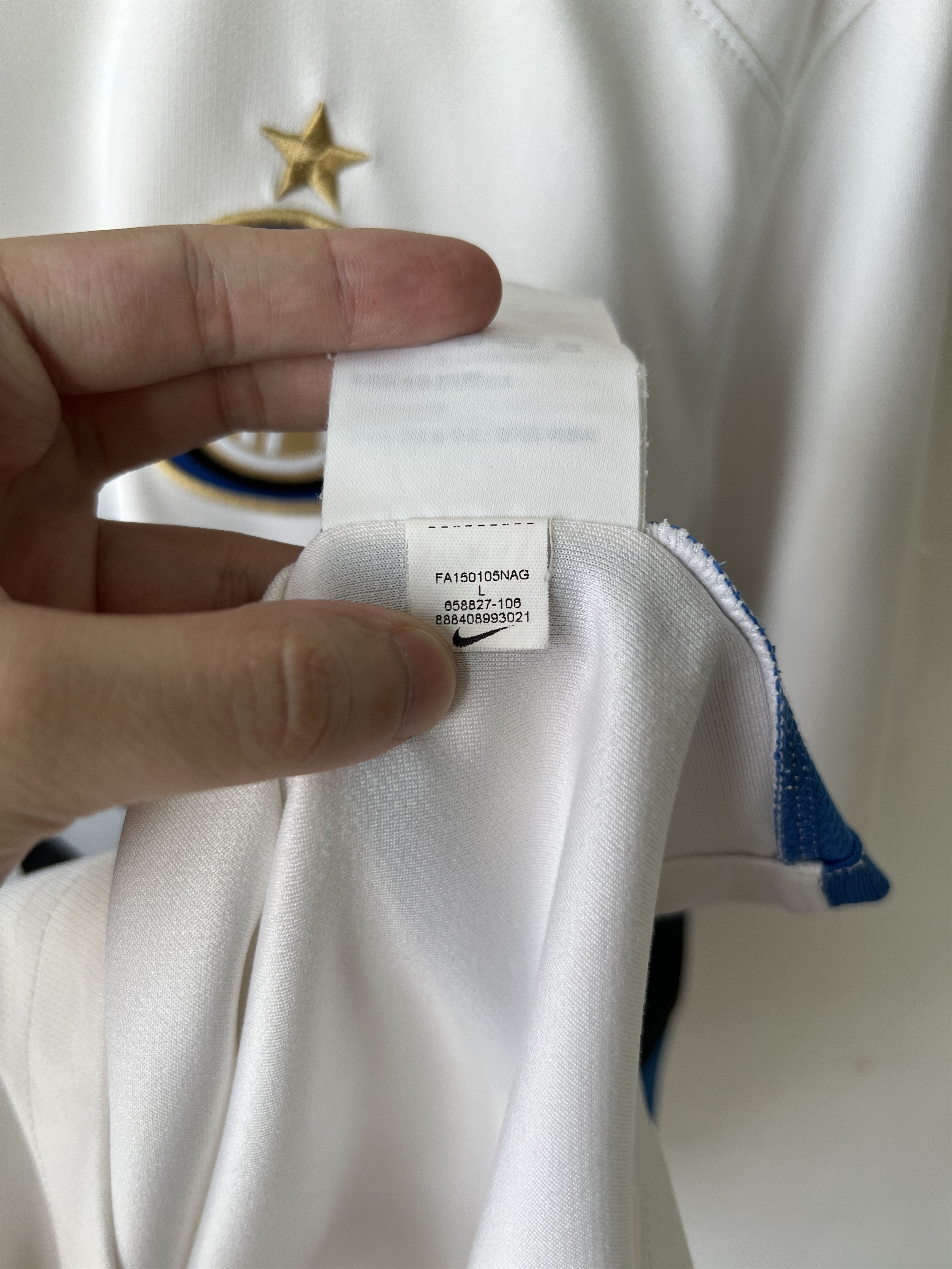 Nike (L) Inter Milan 2015-16 Away Kit Icardi #9 Size US L / EU 52-54 / 3 - 4 Thumbnail