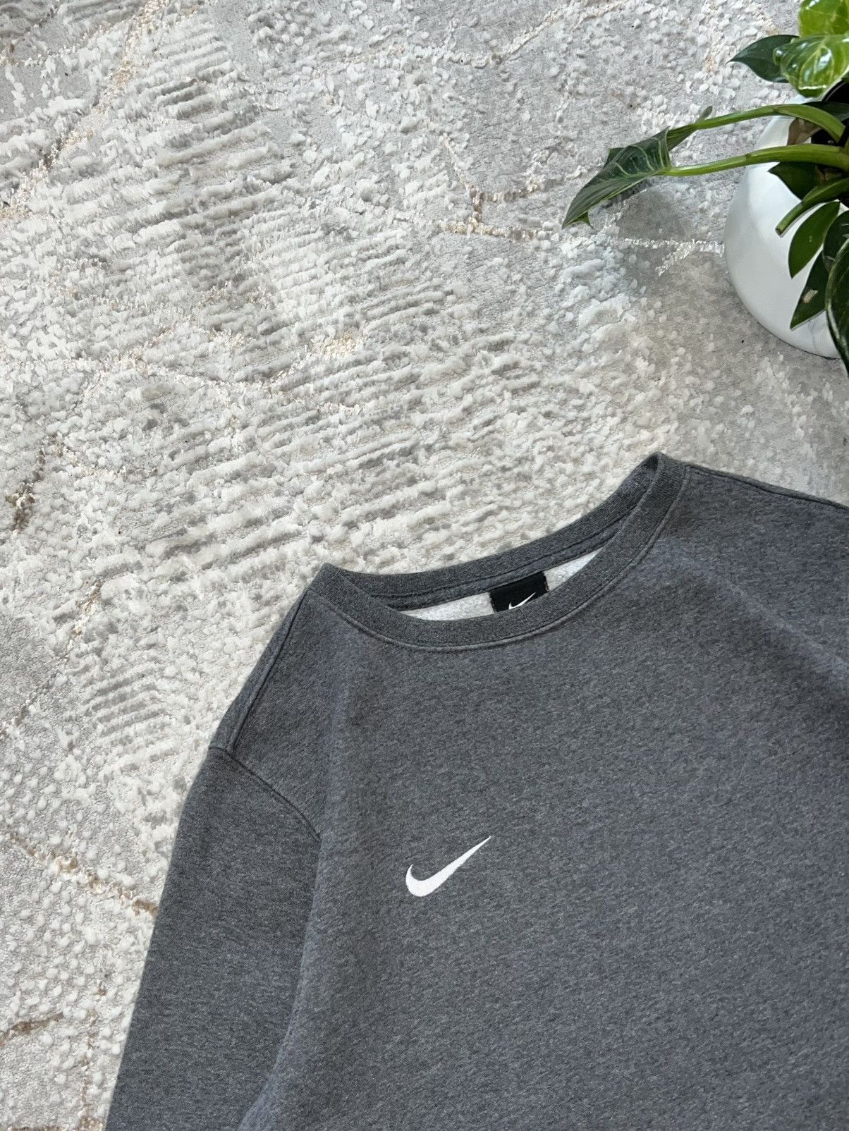 Nike NIKE VINTAGE 00S SWOOSH LOGO SWEATSHIRT Y2K CREWNECK Size US S / EU 44-46 / 1 - 2 Thumbnail