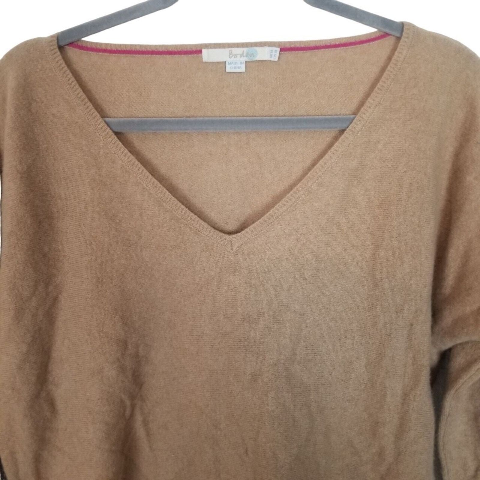 Boden Boden Womens Cashmere V-Neck Sweater Size 10 Quiet Luxury Size L / US 10 / IT 46 - 2 Thumbnail