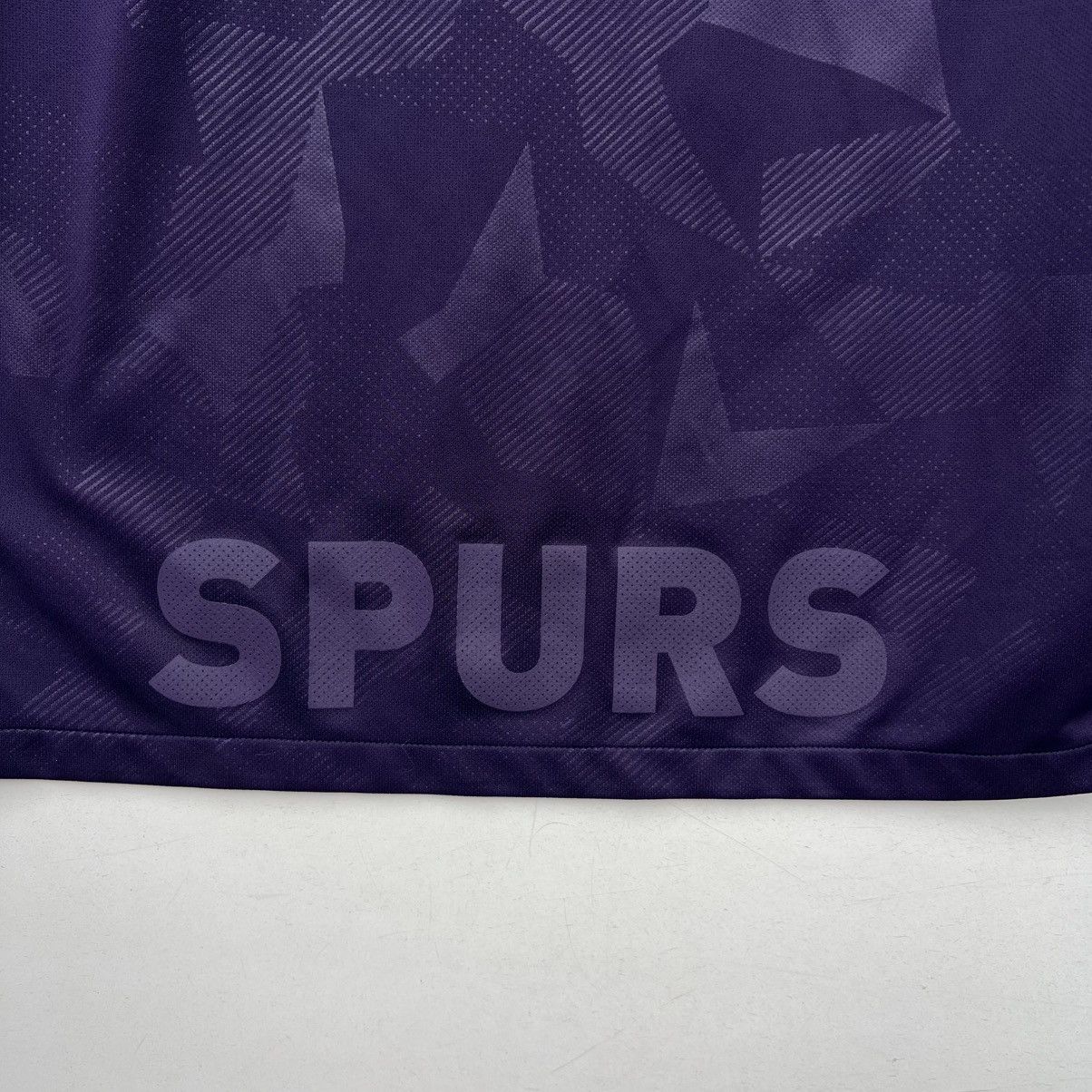 Nike TOTTENHAM 2017/2018 THIRD FOOTBALL SHIRT NIKE SOCCER JERSEY Size US M / EU 48-50 / 2 - 10 Thumbnail