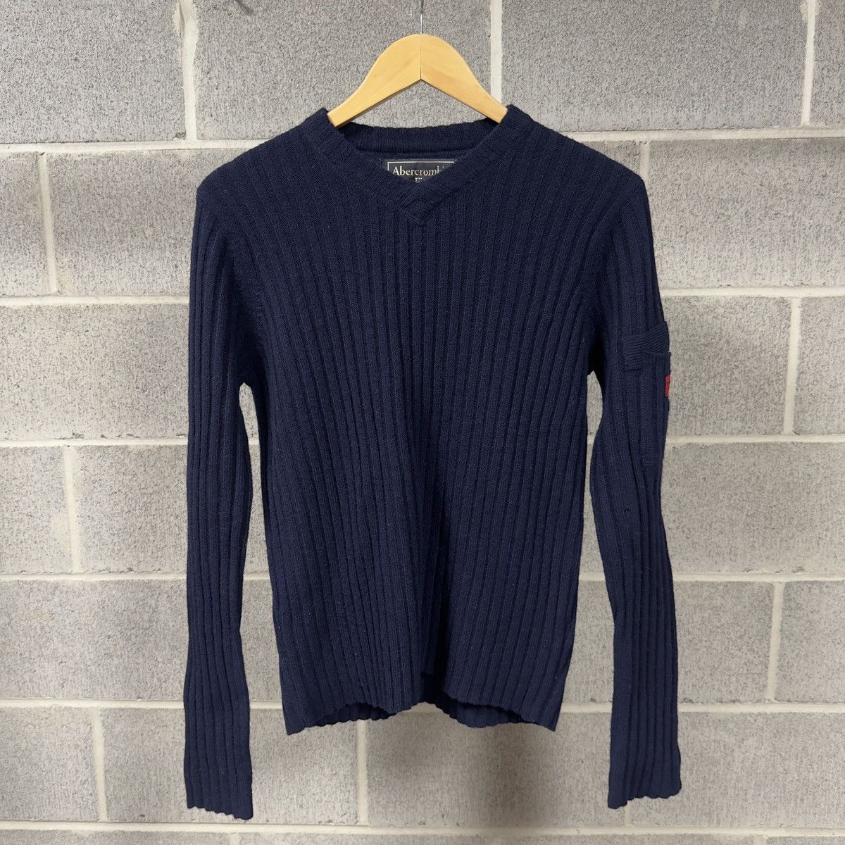 Vintage Vintage Abercrombie & Fitch Lambswool Navy Blue Sweater Size M / US 6-8 / IT 42-44 - 1 Thumbnail