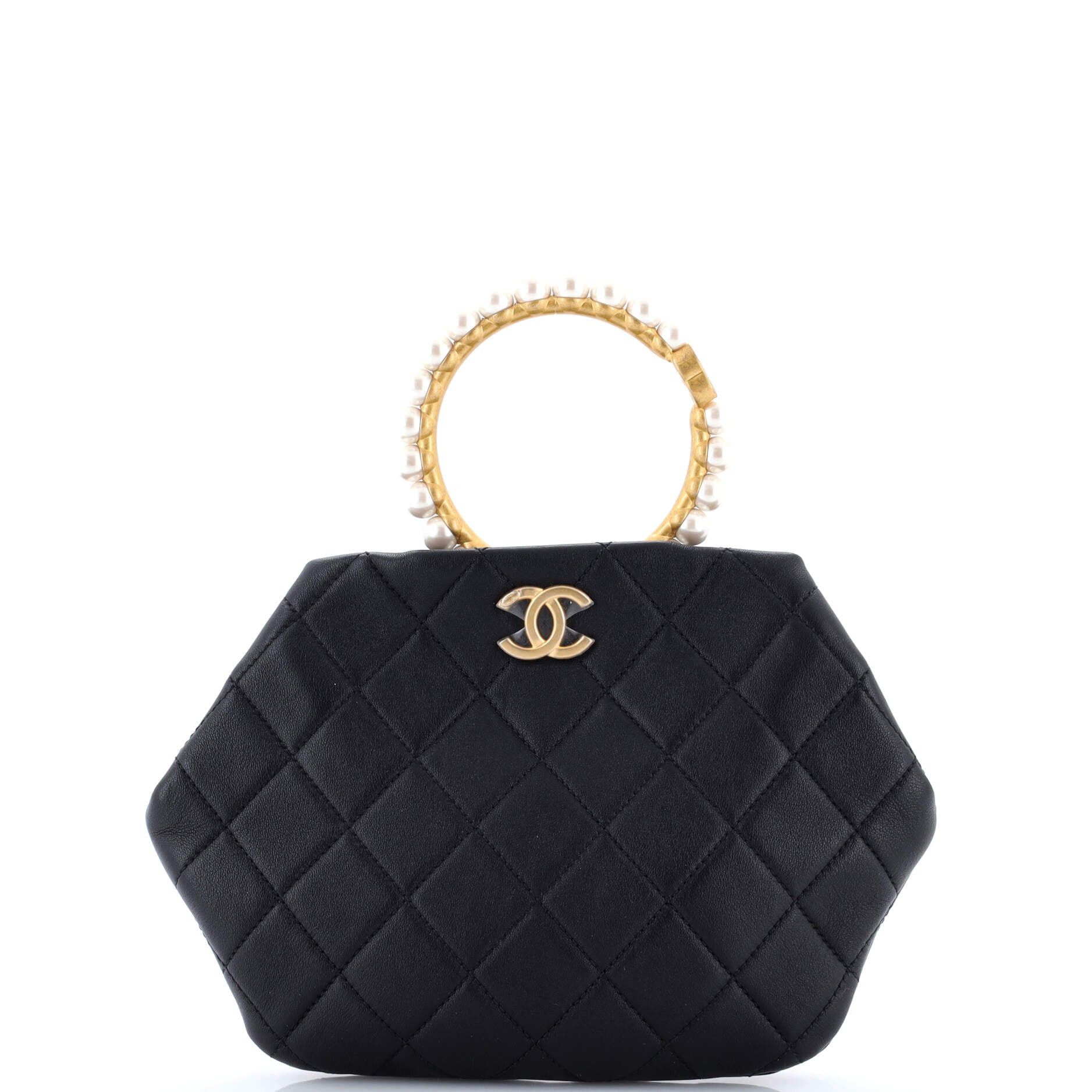 Chanel Pearl Crown Handle Clutch Size ONE SIZE - 1 Thumbnail