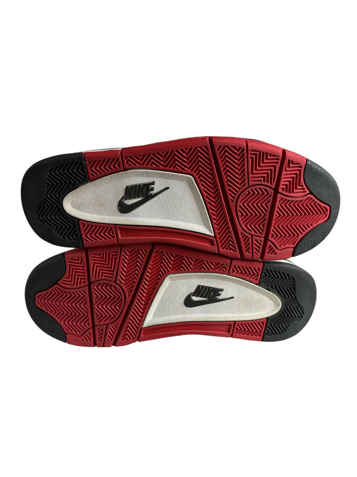 Nike 2014 Nike Air Flight 89 Red Suede Sneaker US 11 306252-600 Size US 11 / EU 44 - 6 Thumbnail