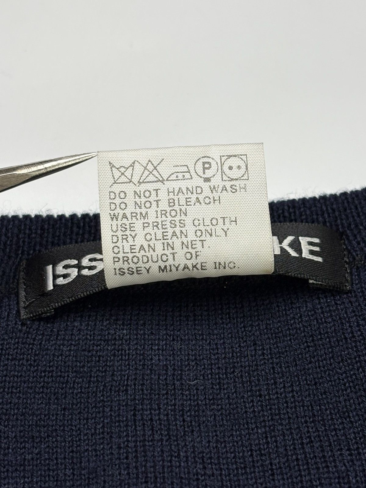Issey Miyake Main Line Issey Miyake Wool Reversible Knit Sweater Size US L / EU 52-54 / 3 - 6 Thumbnail