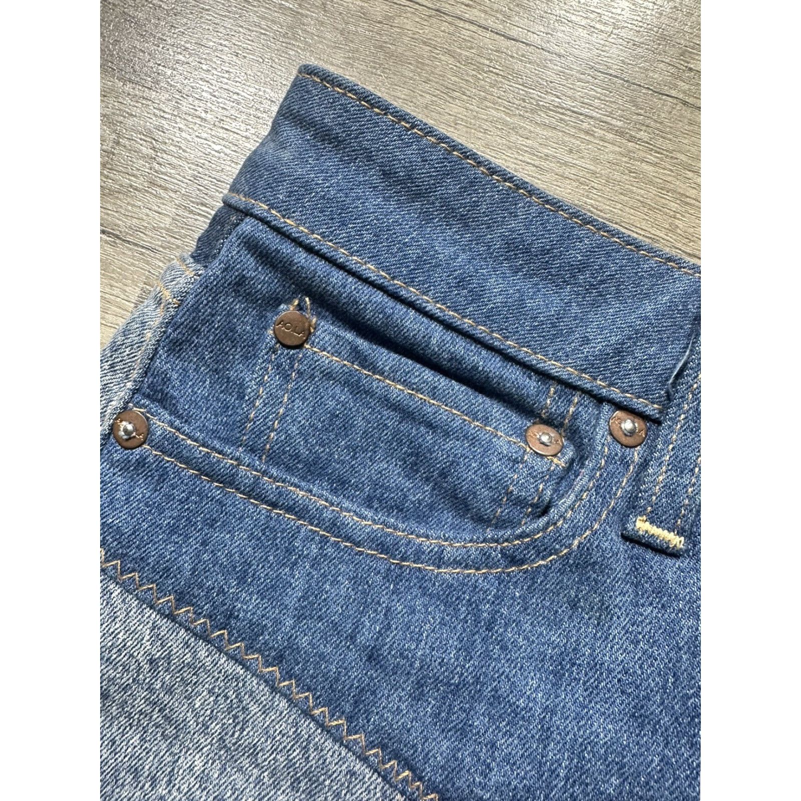 Alice + Olivia AO. LA Alice + Olivia Denim Patchwork Mini Skirt Size 27 Size 27" / US 4 / IT 40 - 7 Thumbnail