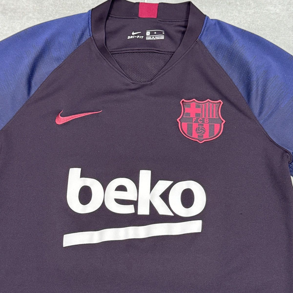Nike Nike FC Barcelona 2019/2020 DRY Strike Squad Soccer Jersey Size US M / EU 48-50 / 2 - 7 Thumbnail