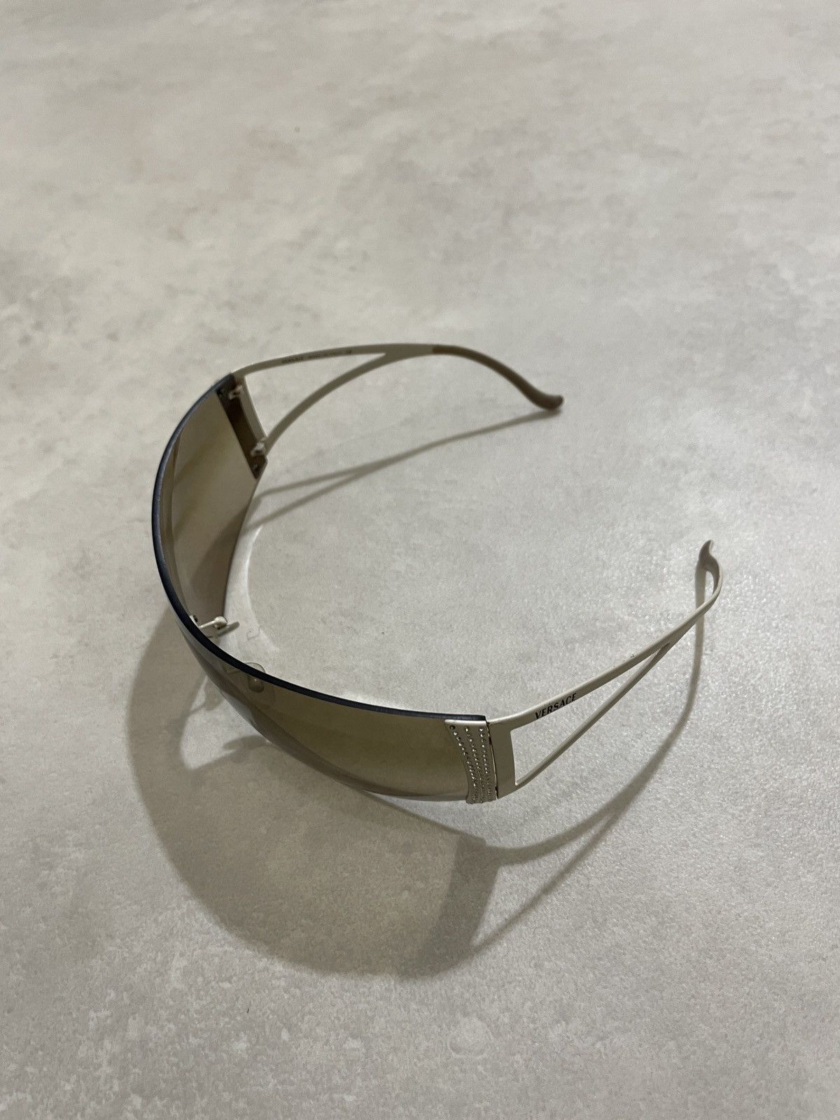 Versace Versace 2034-B crystal Embellished Shield sunglasses Size ONE SIZE - 15 Thumbnail